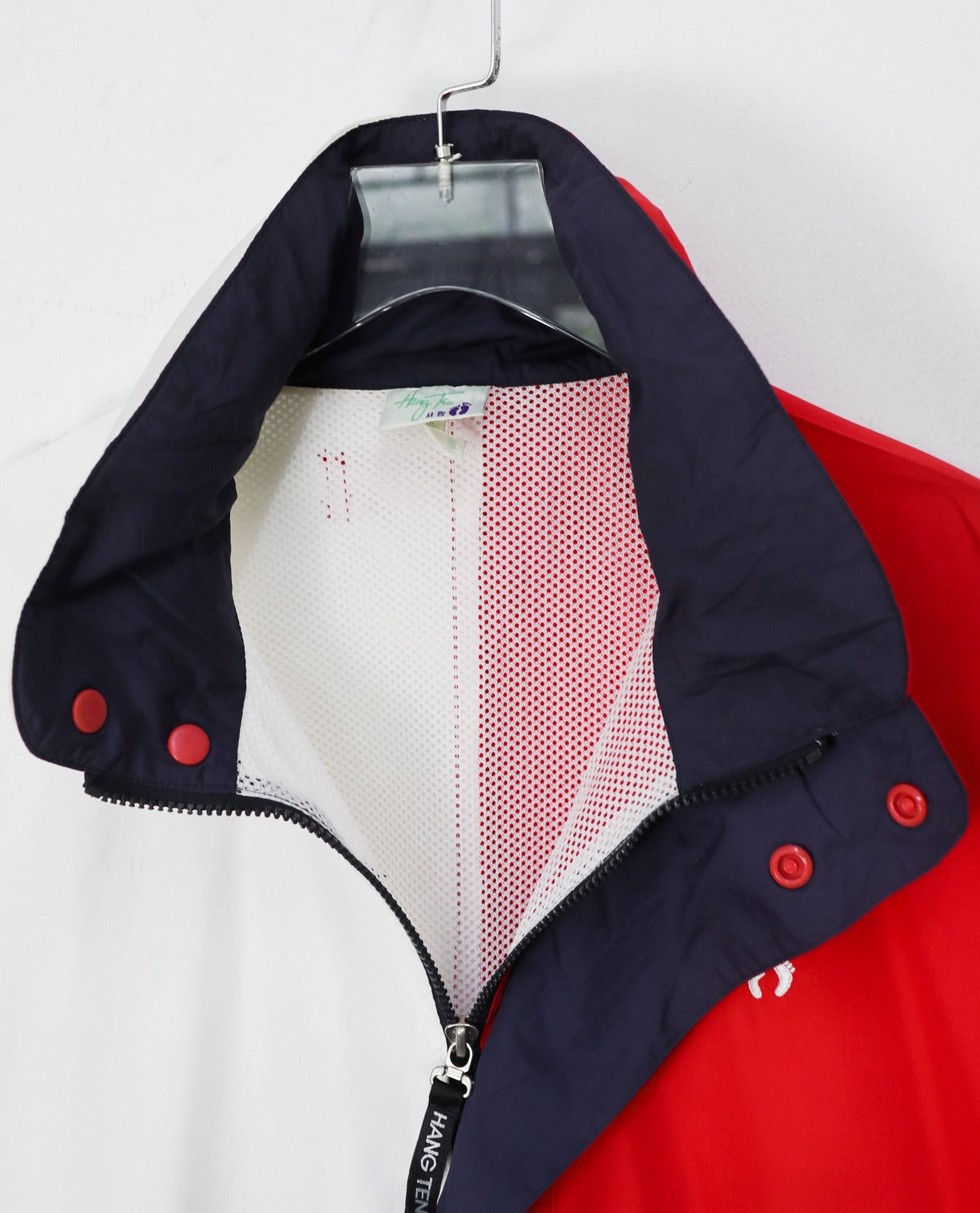 12.04.22 - VTG WINDBREAKER JACKET - HANGTEN