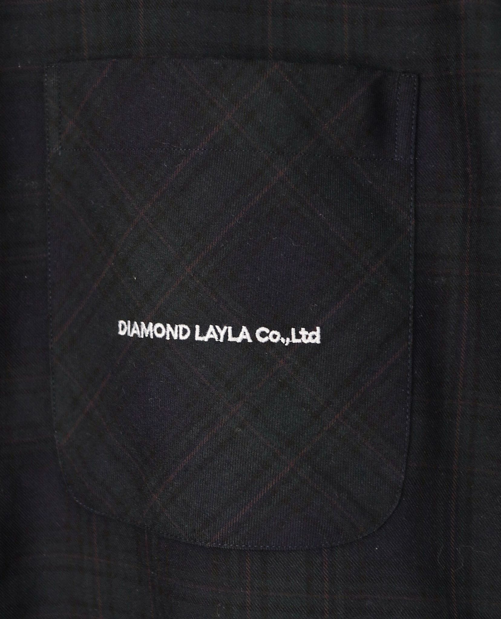 03.02.23 - VTG BUTTON UP SHIRT - DIAMOND LAYLA