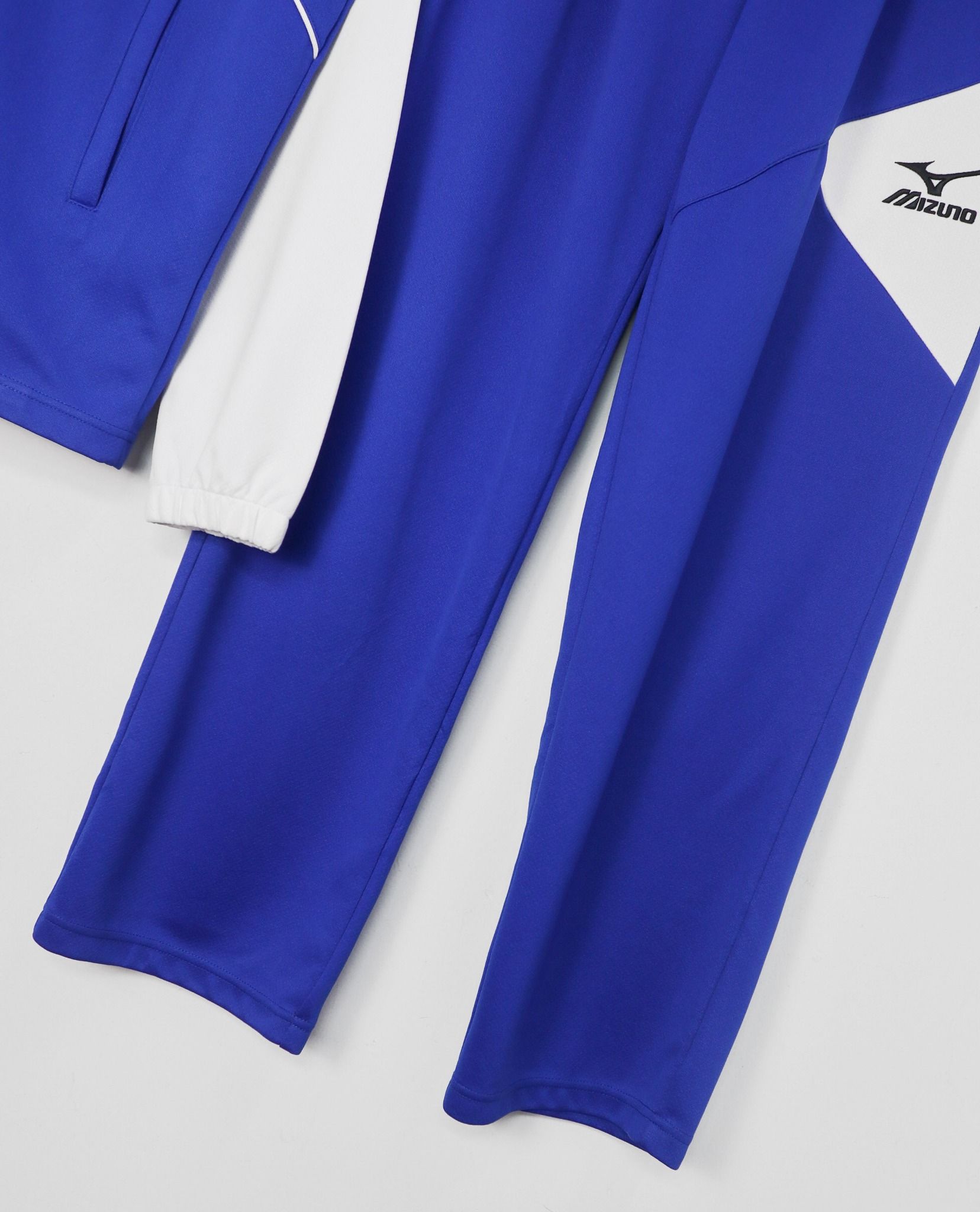 12.02.22 - VTG TRACKSUIT - MIZUNO