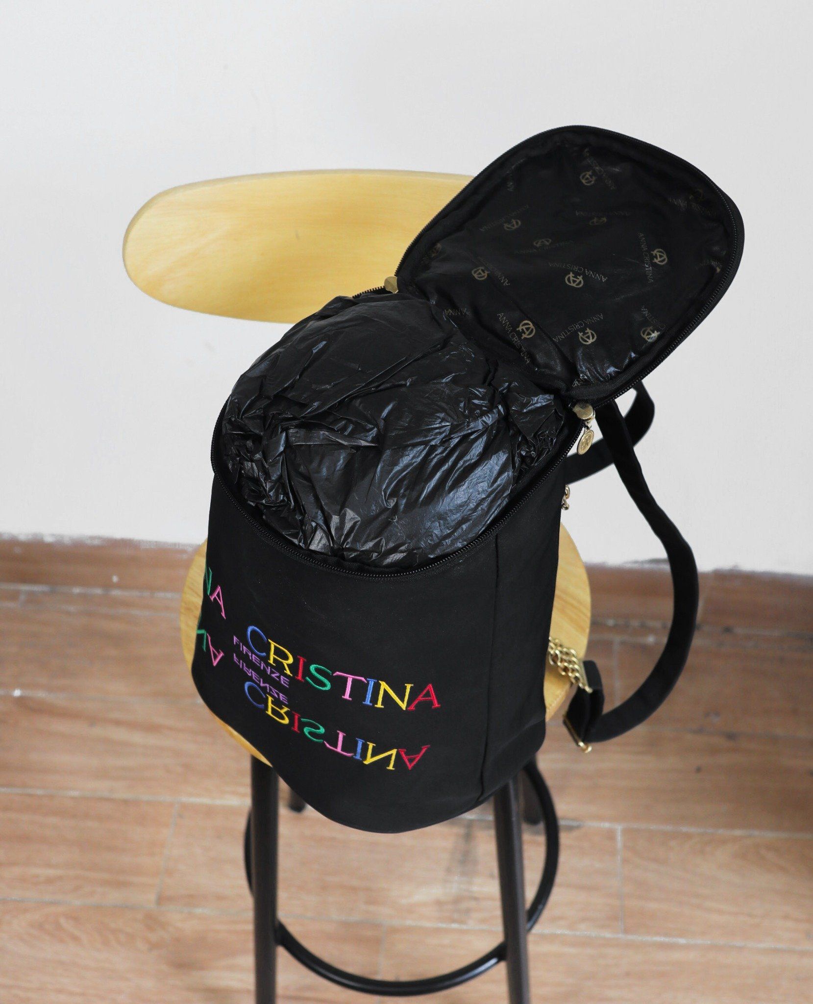 07.24.23 - VTG BAG - ANNA CRISTINA