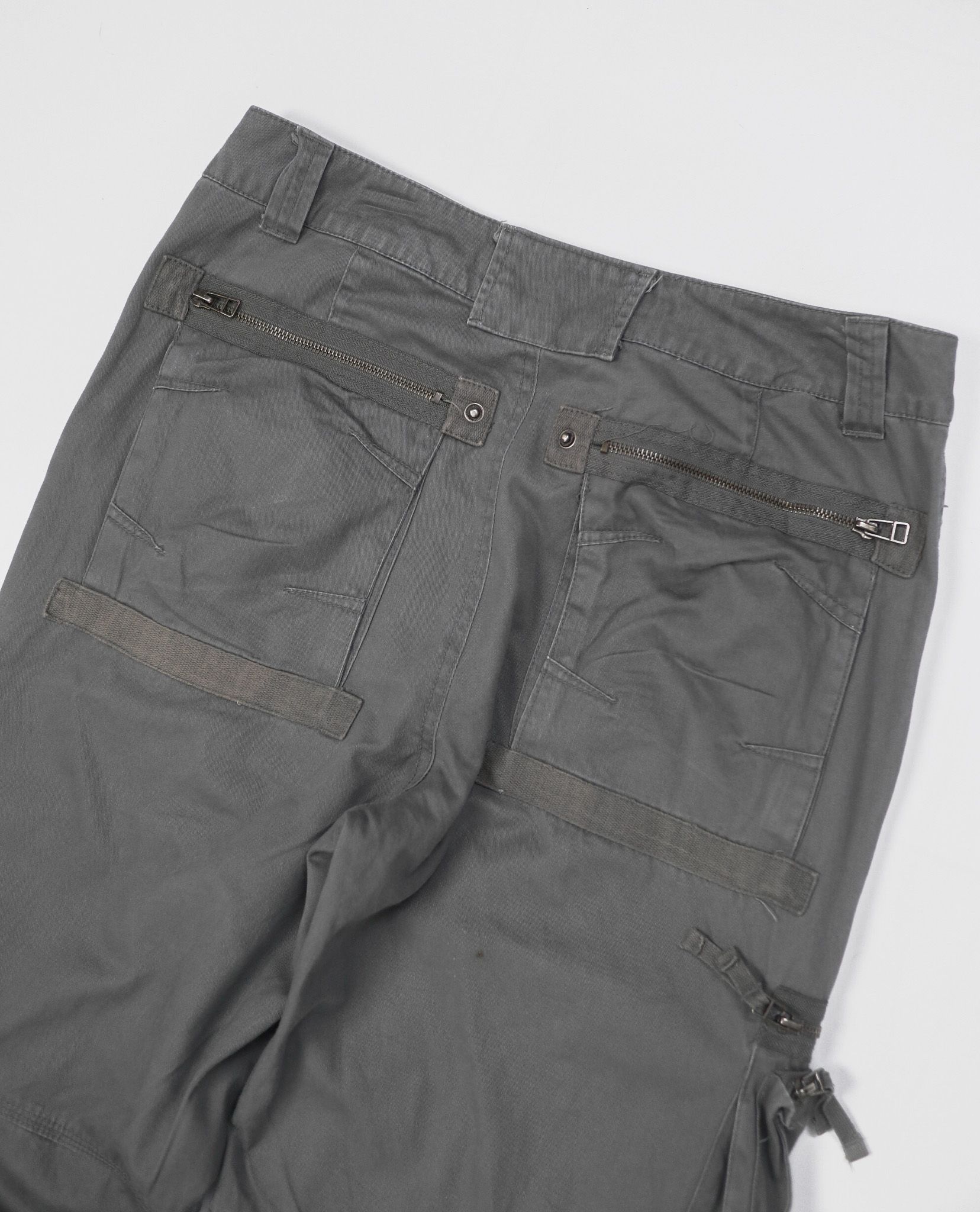03.01.23 - VTG WIDE CARGO PANTS - UNITED WORKERS