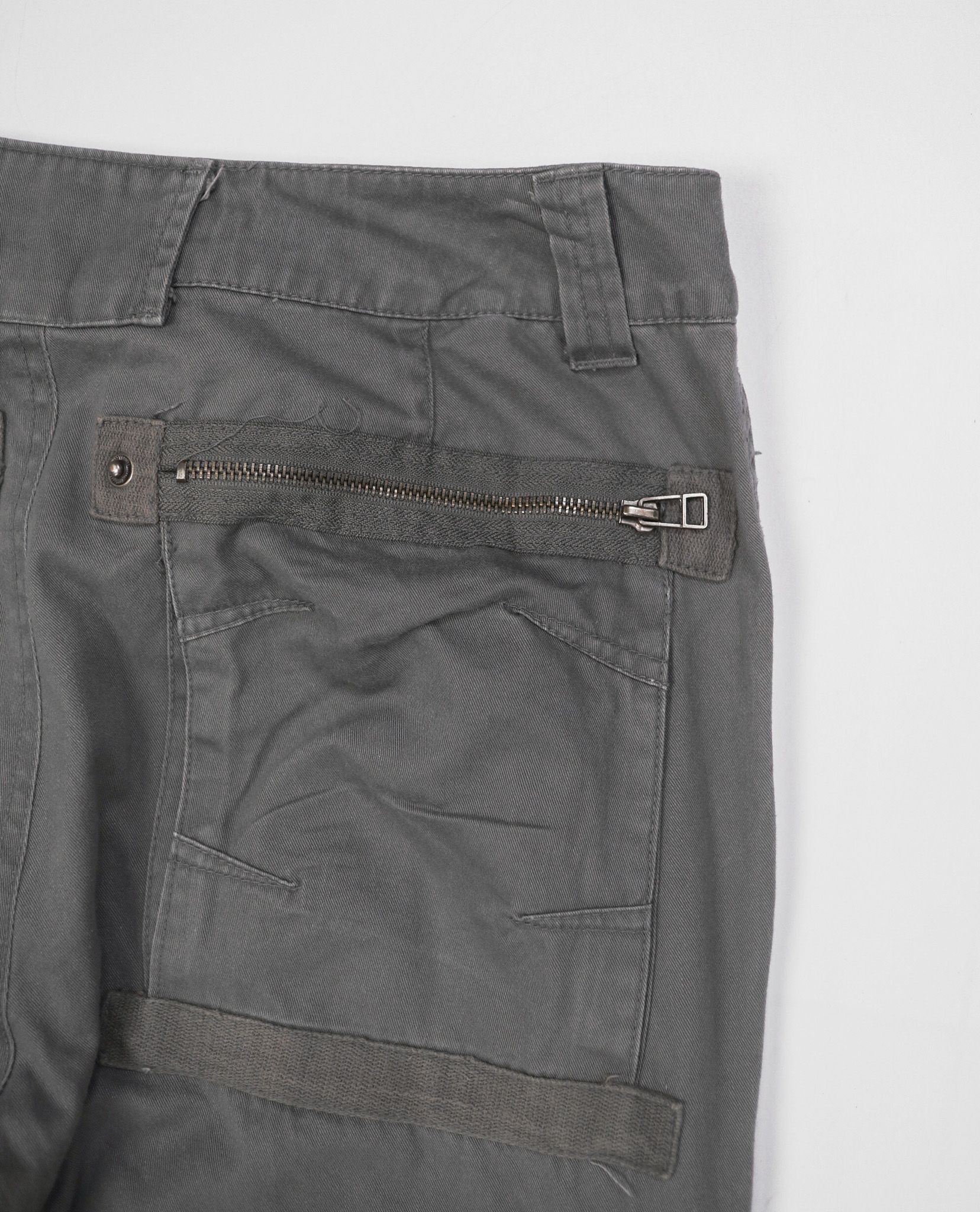 03.01.23 - VTG WIDE CARGO PANTS - UNITED WORKERS