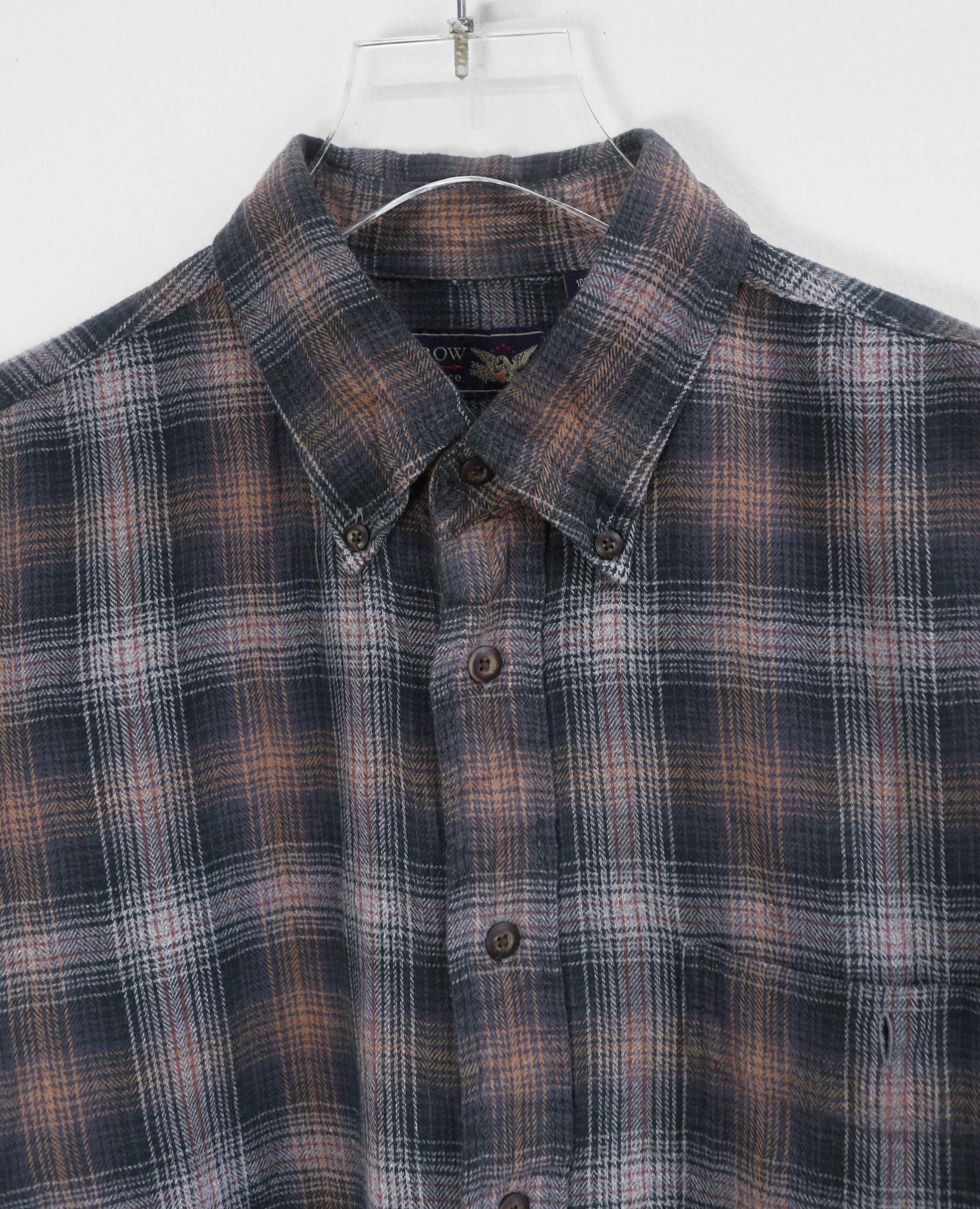 08.03.23 - VTG FLANNEL BUTTON UP SHIRT - ARROW