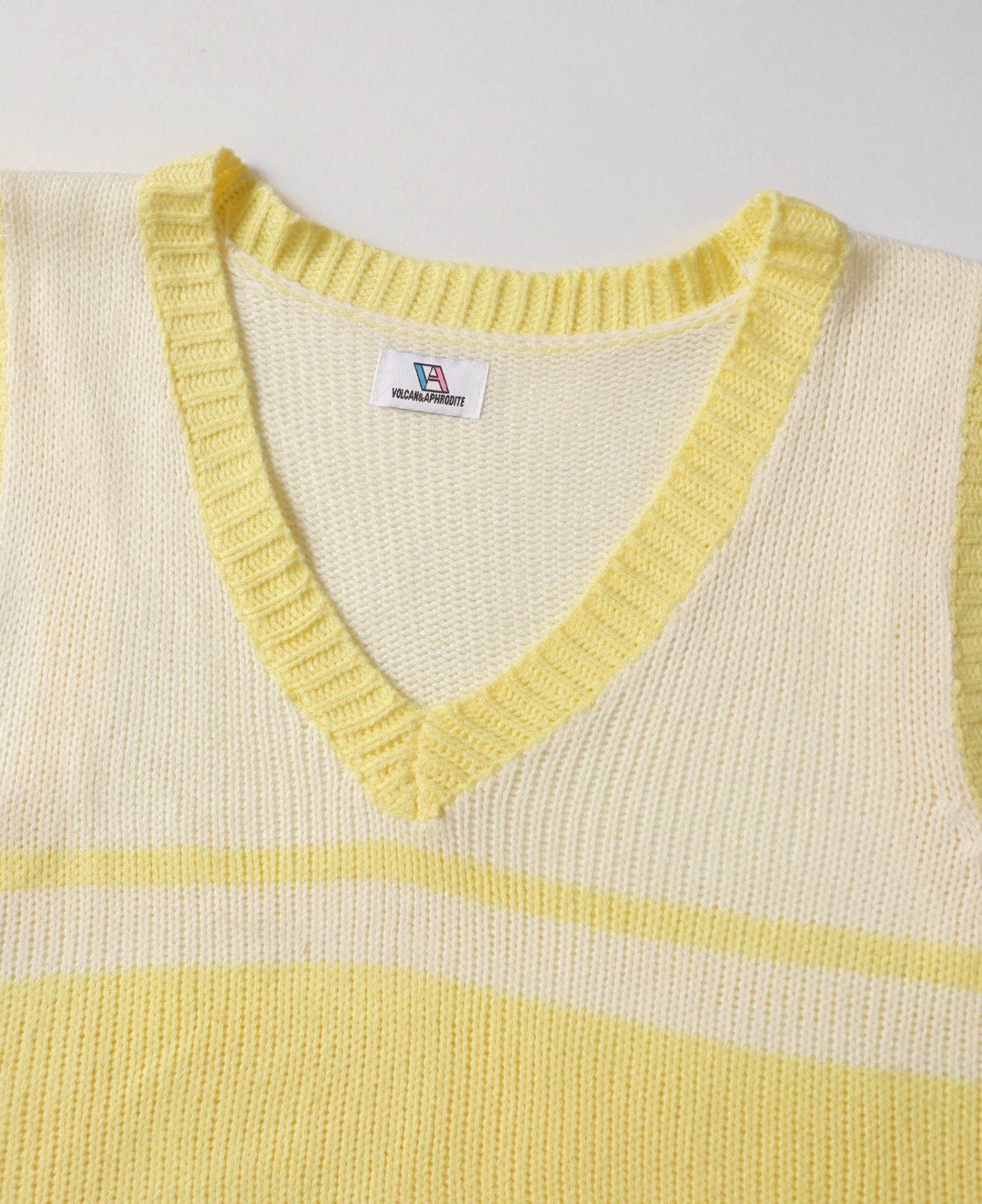 12.19.23 - VTG CROPPED KNIT VEST - VOLCAN & APHRODITE
