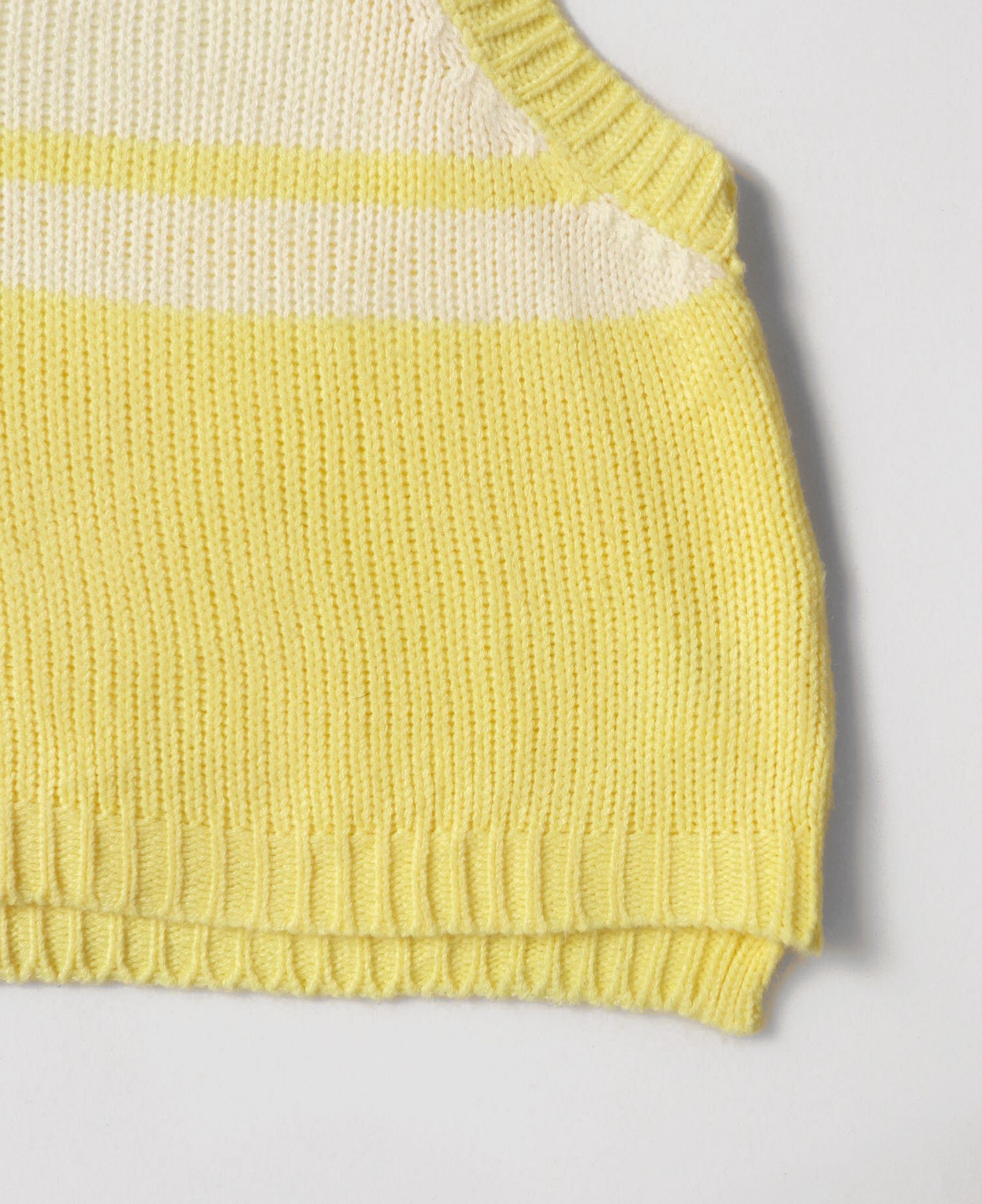 12.19.23 - VTG CROPPED KNIT VEST - VOLCAN & APHRODITE