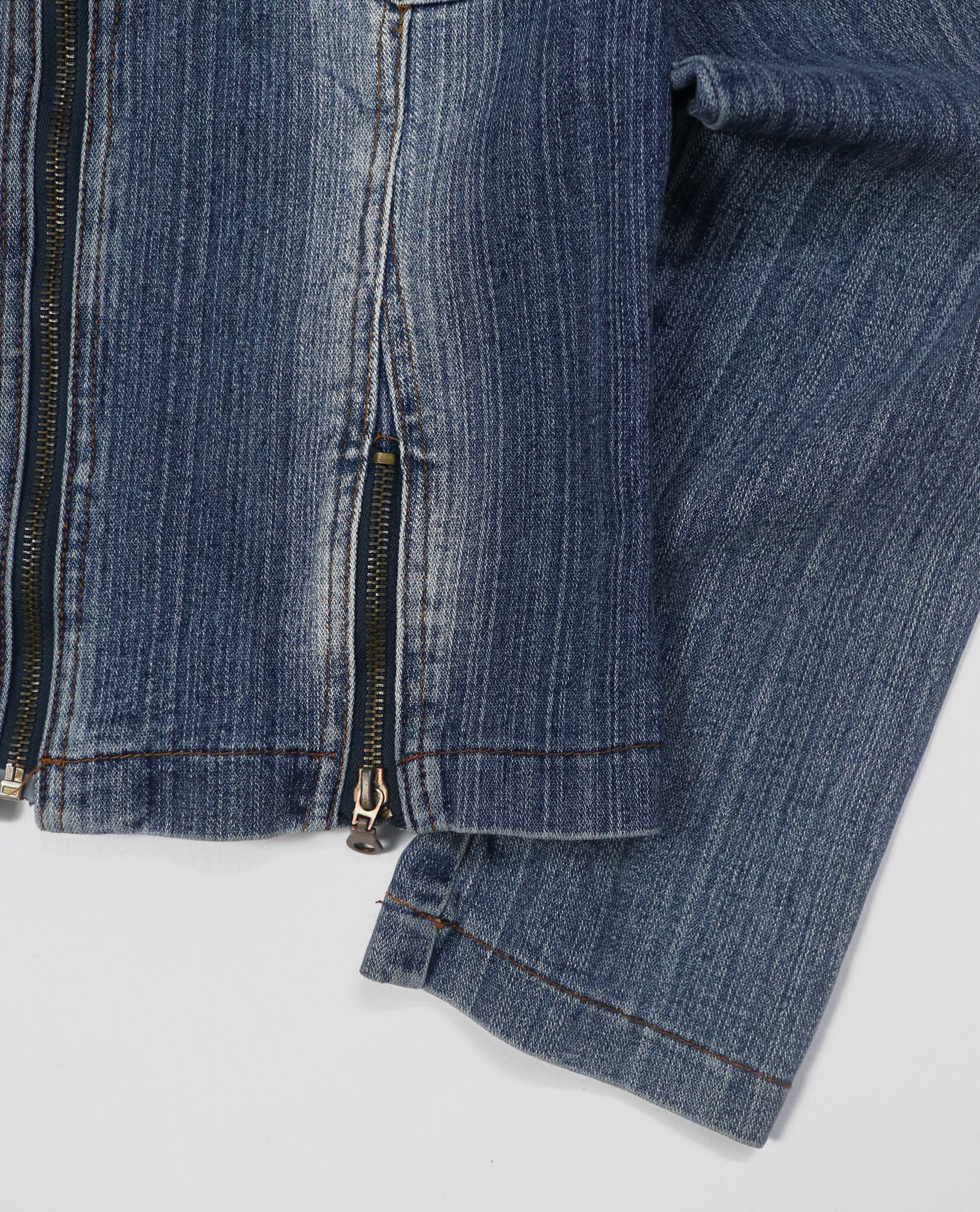 03.02.23 - VTG CROPPED DENIM JACKET