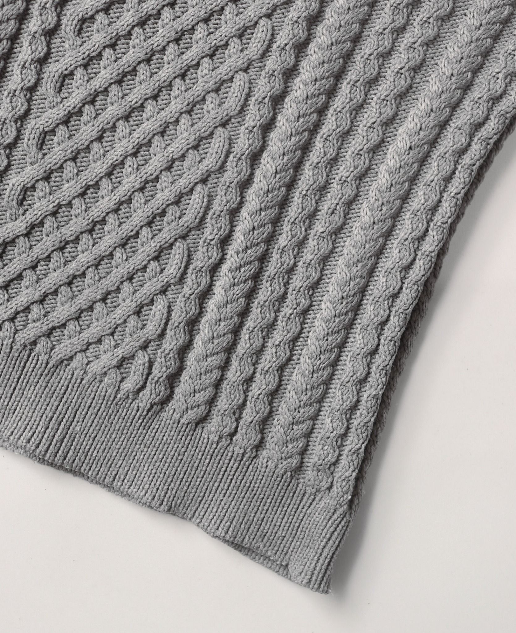 12.19.23 - VTG KNIT VEST - BEAM GOLF