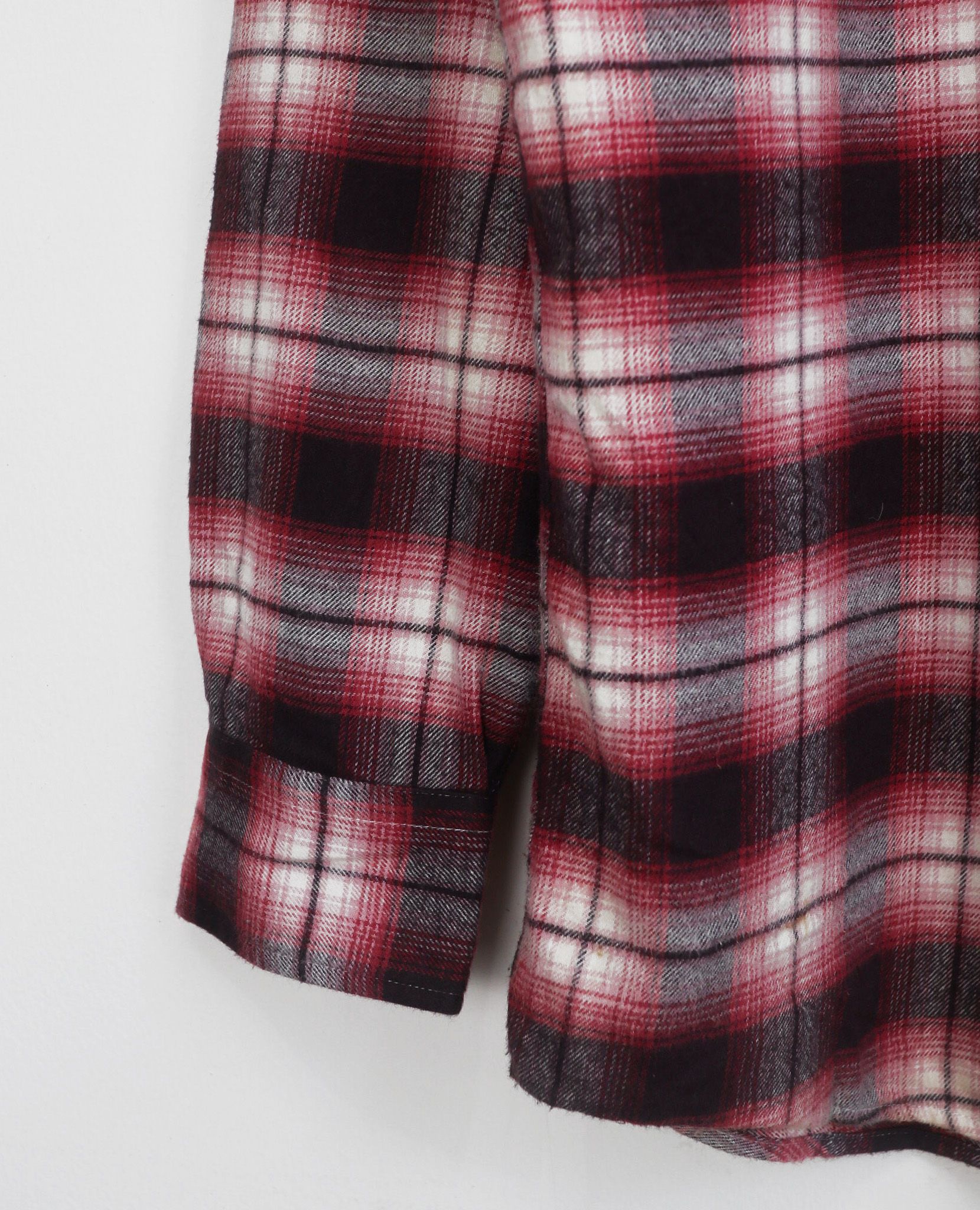 08.03.23 - VTG FLANNEL BUTTON UP SHIRT - UNIQLO
