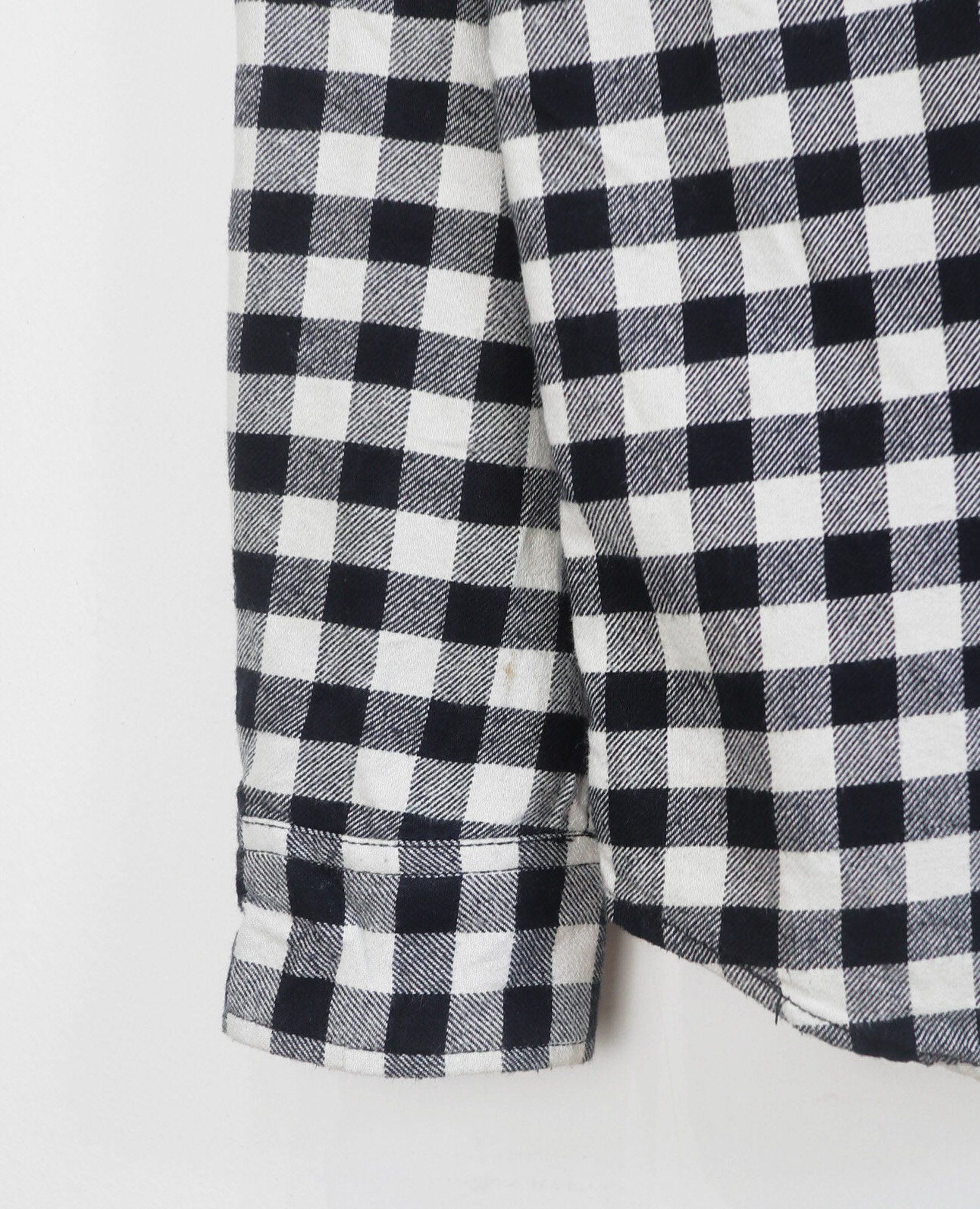 08.03.23 - VTG DENIM BUTTON UP SHIRT - TBJ NEARBY