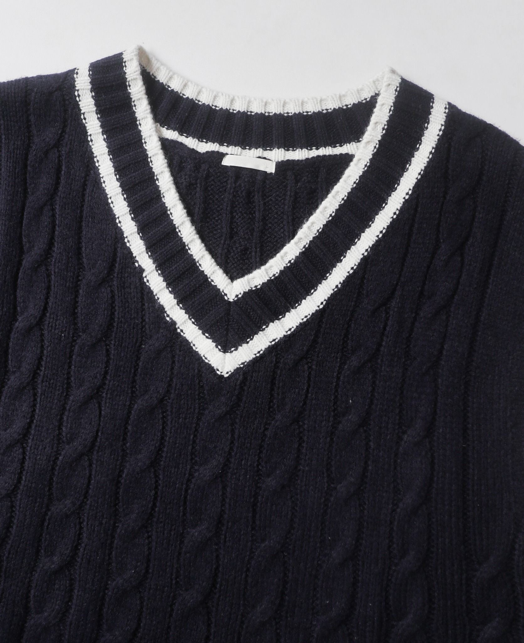 12.19.23 - VTG KNIT VEST - GU by UNIQLO