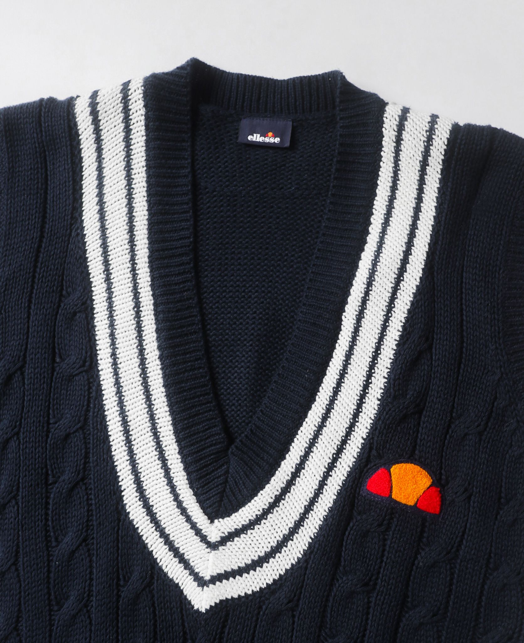 12.19.23 - VTG KNIT VEST - ELLESSE