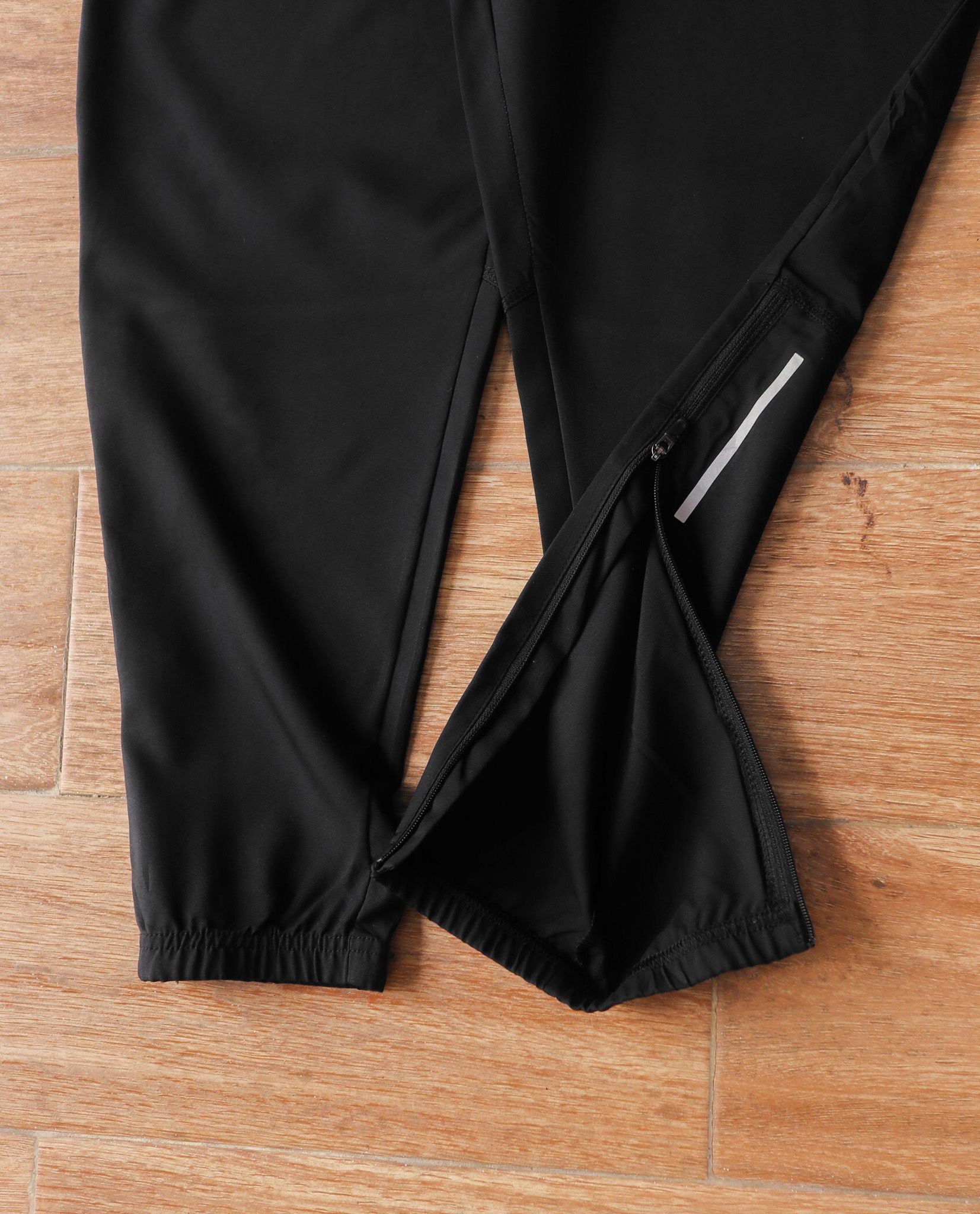 05.23.23 - VTG TRACK PANTS - NIKE RUNNING