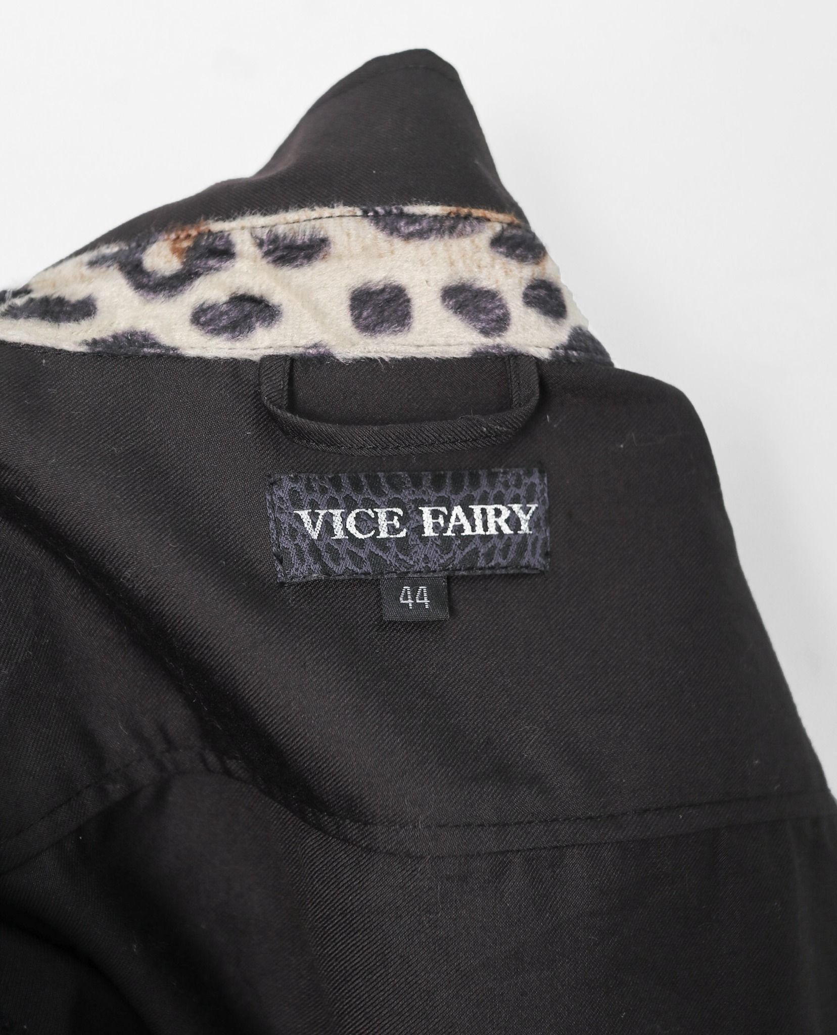 11.30.22 - VTG BUTTON UP PUNK T-SHIRT - VICE FAIRY