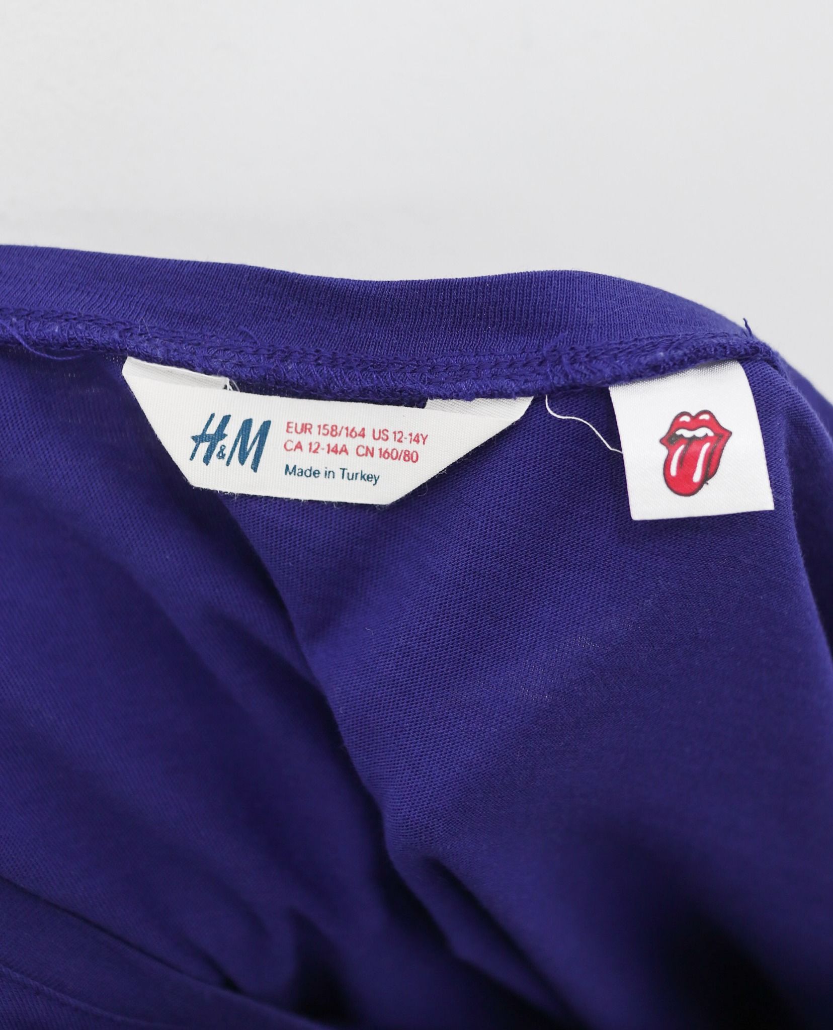 11.30.22 - VTG SEQUINS T-SHIRT - H&M DIVIDED X ROLLING STONES