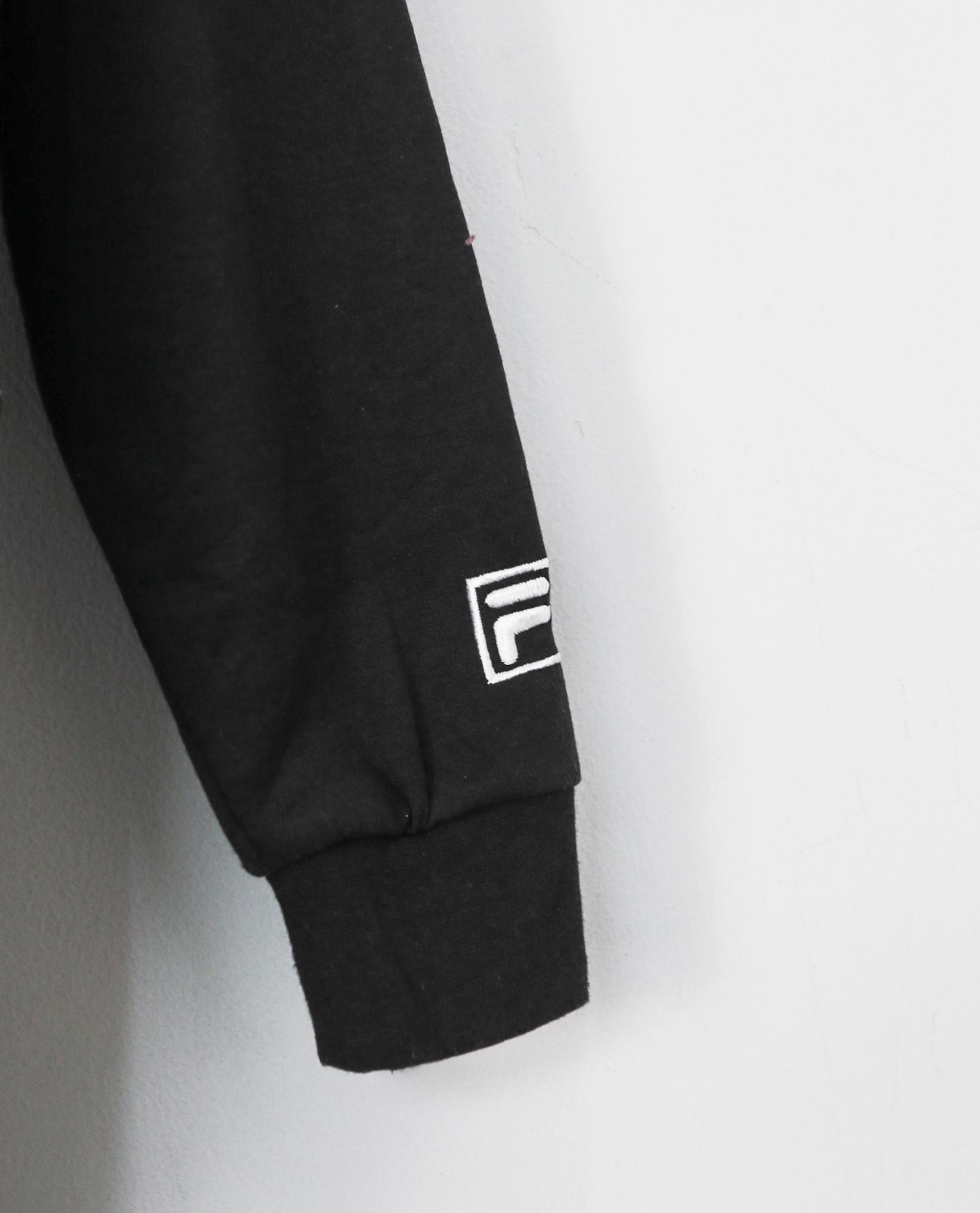 12.01.22 - VTG PULLOVER HOODIE - FILA