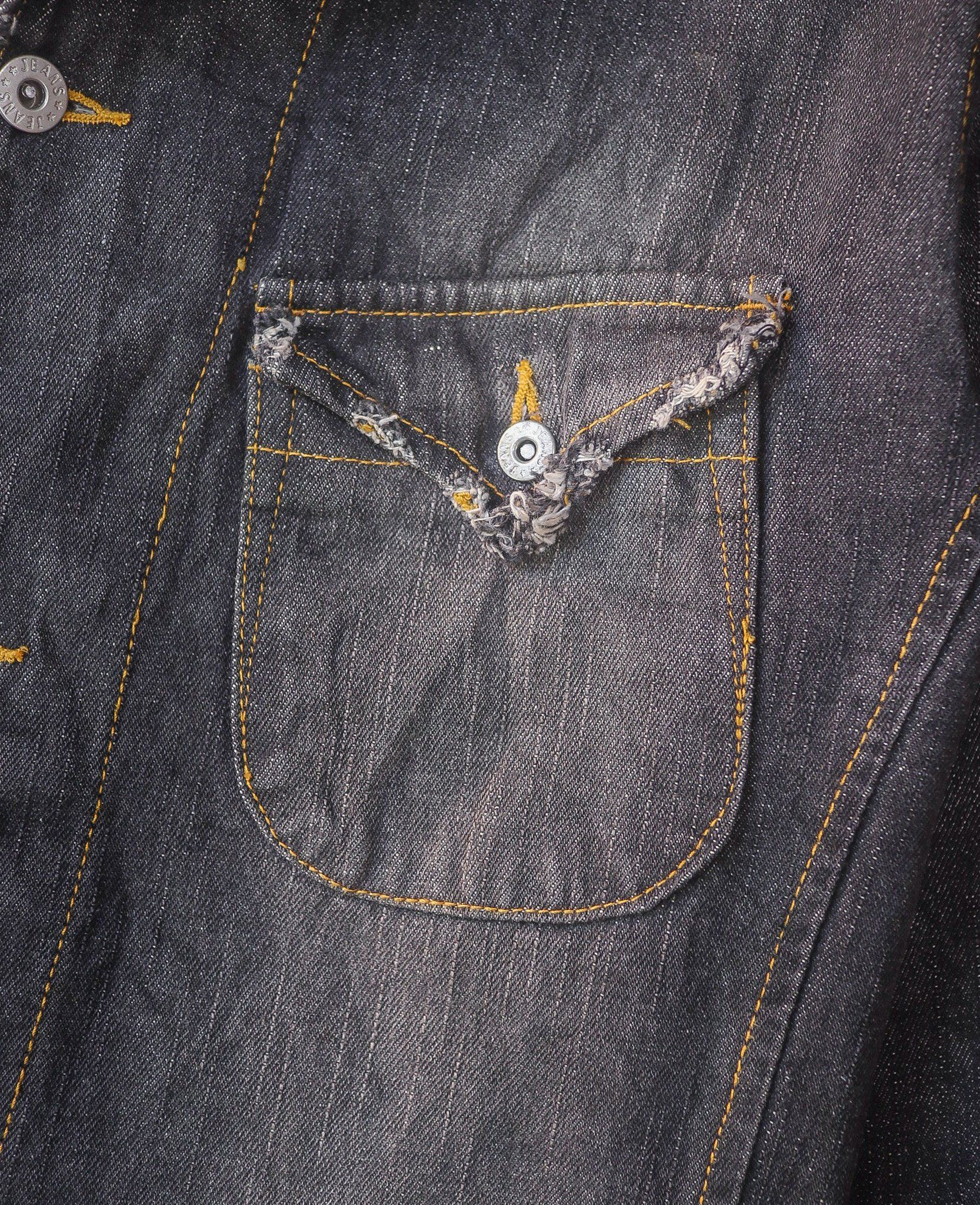 06.16.24 - VTG DENIM BLAZER JACKET - BIG SHARK