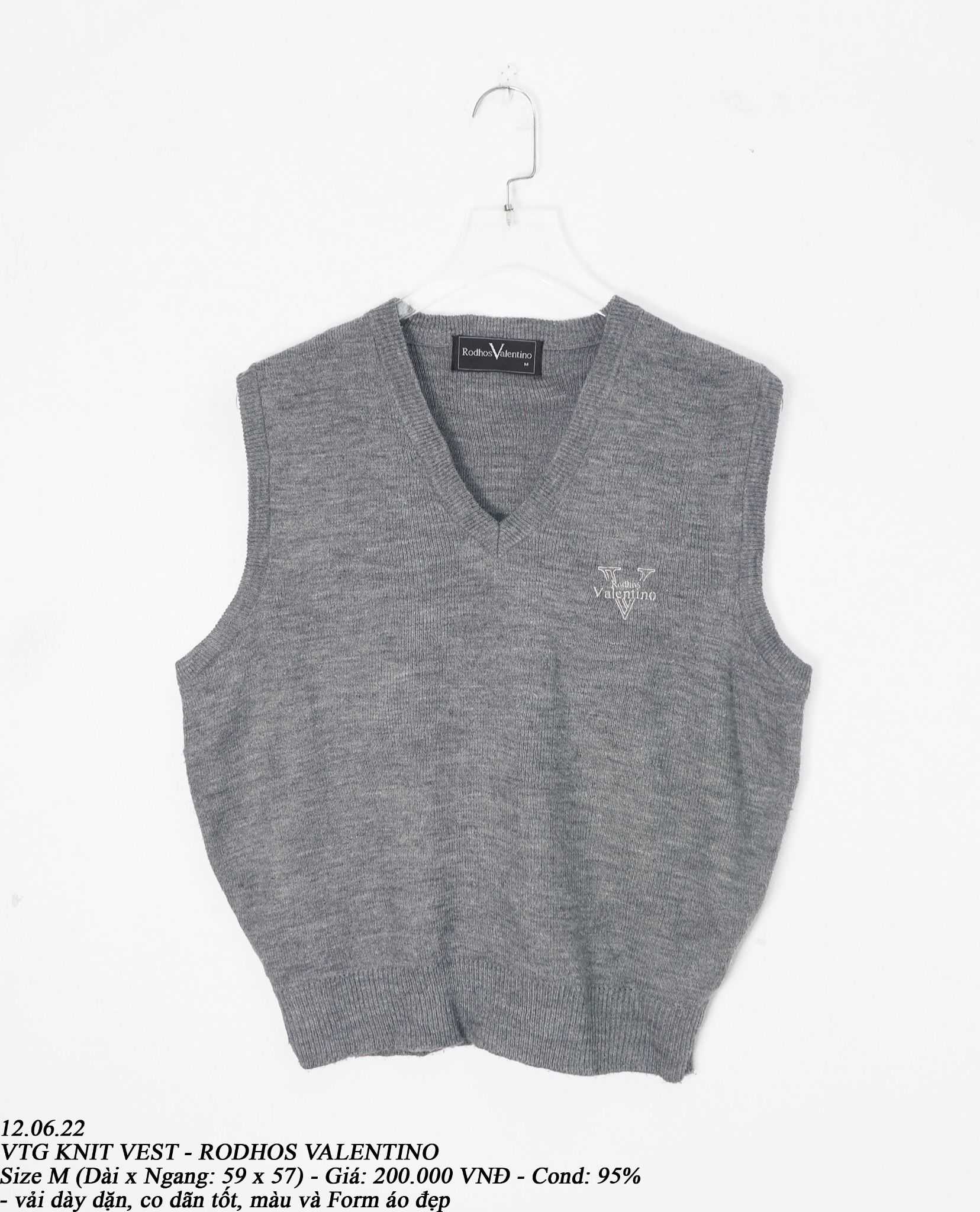 12.06.22 - VTG KNIT VEST - RODHOS VALENTINO