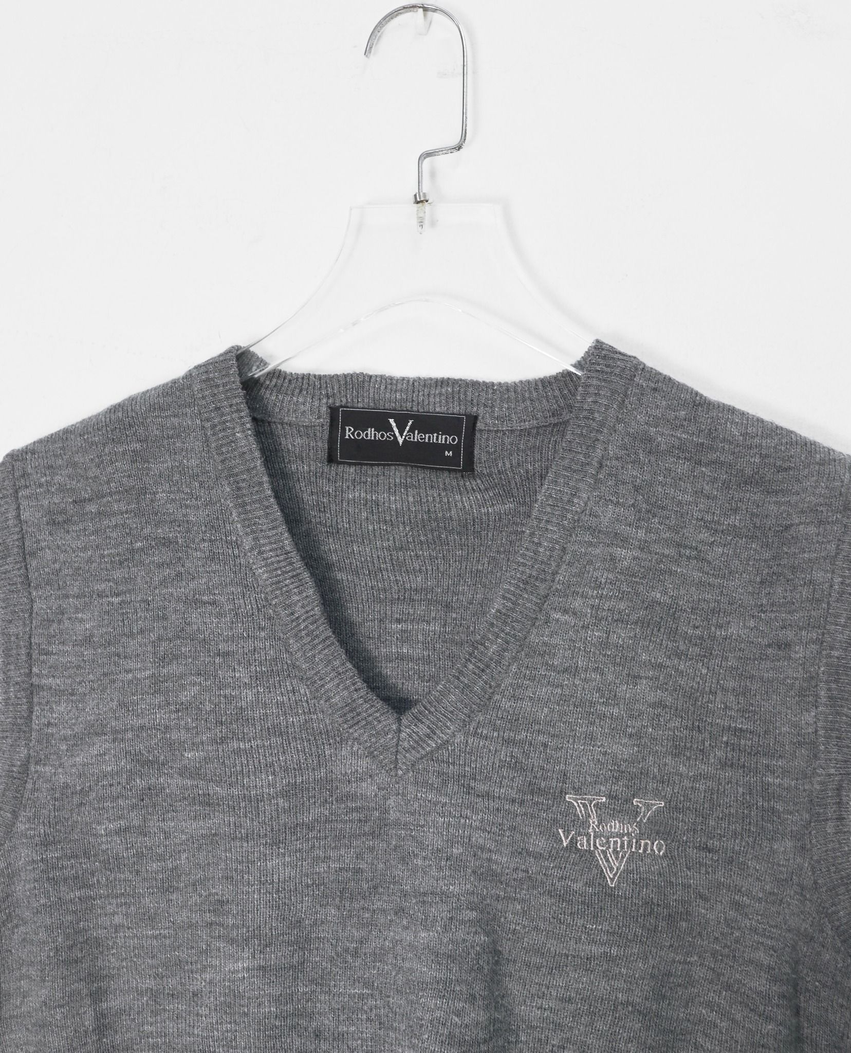 12.06.22 - VTG KNIT VEST - RODHOS VALENTINO