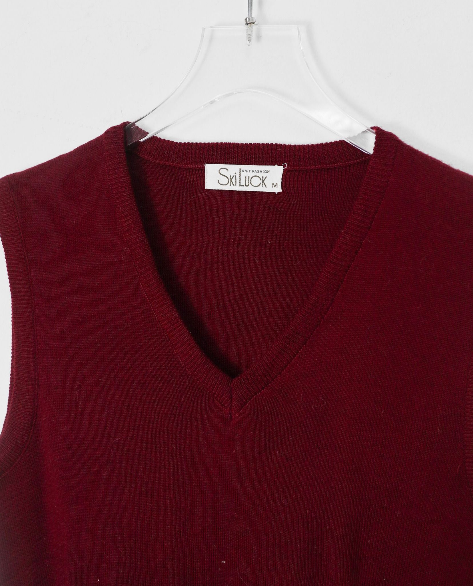 12.06.22 - VTG KNIT VEST - SKI LUCK