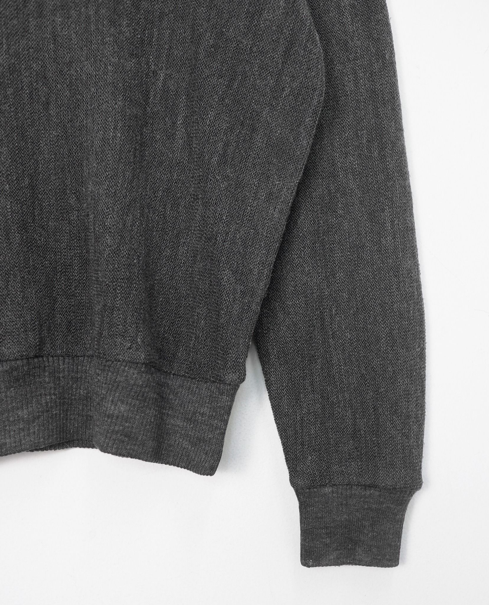 12.06.22 - VTG KNIT SWEATSHIRT - CROCODILE