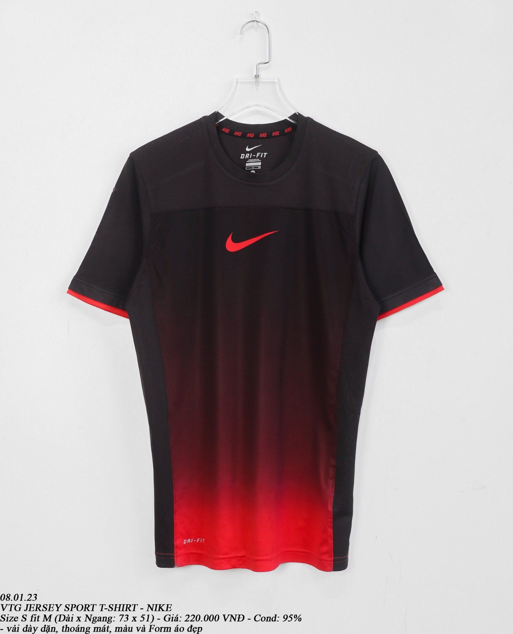 08.01.23 - VTG JERSEY SPORT T-SHIRT - NIKE