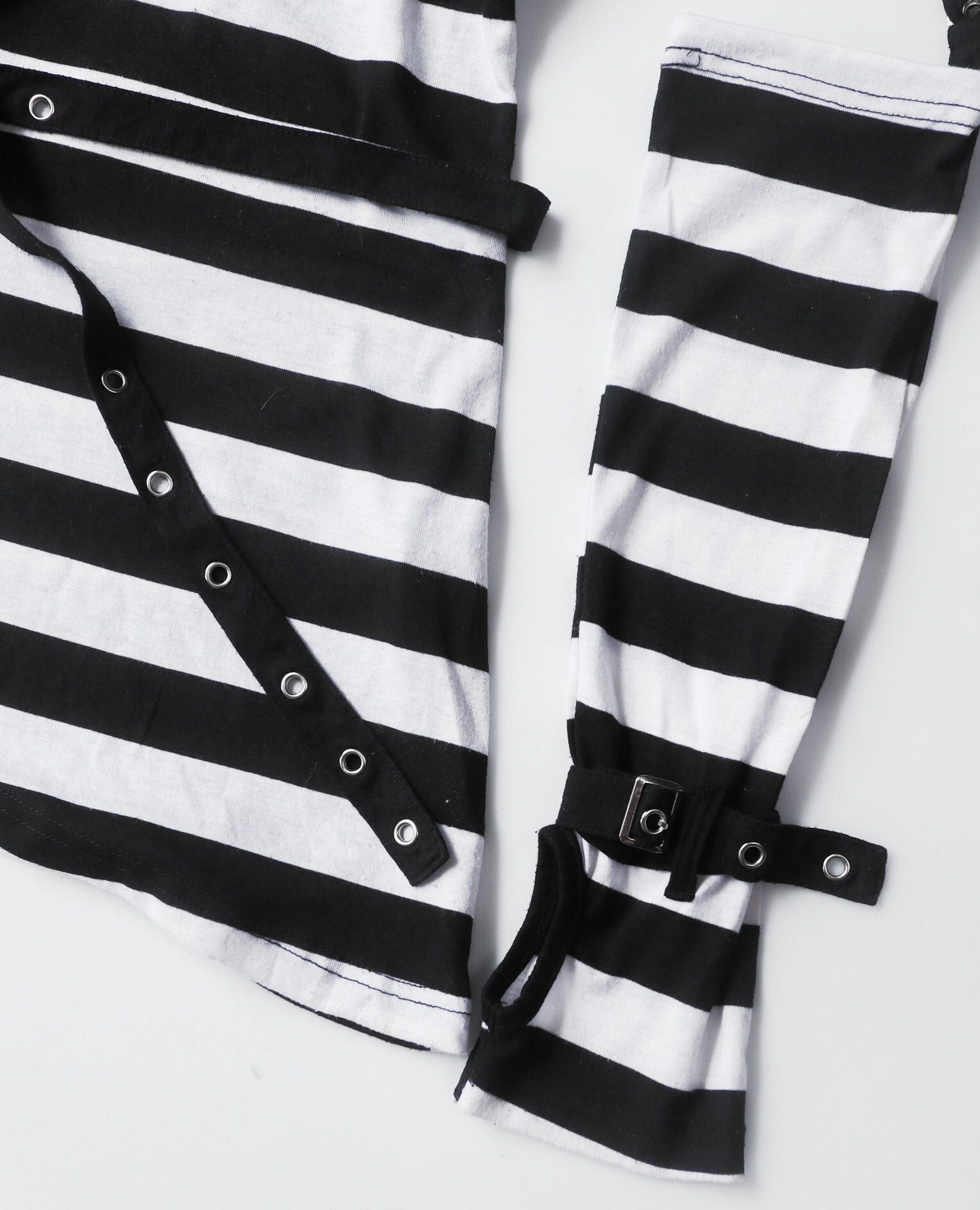 07.31.23 - VTG PUNK DOUBLE LAYER T-SHIRT - ADDICTRAP
