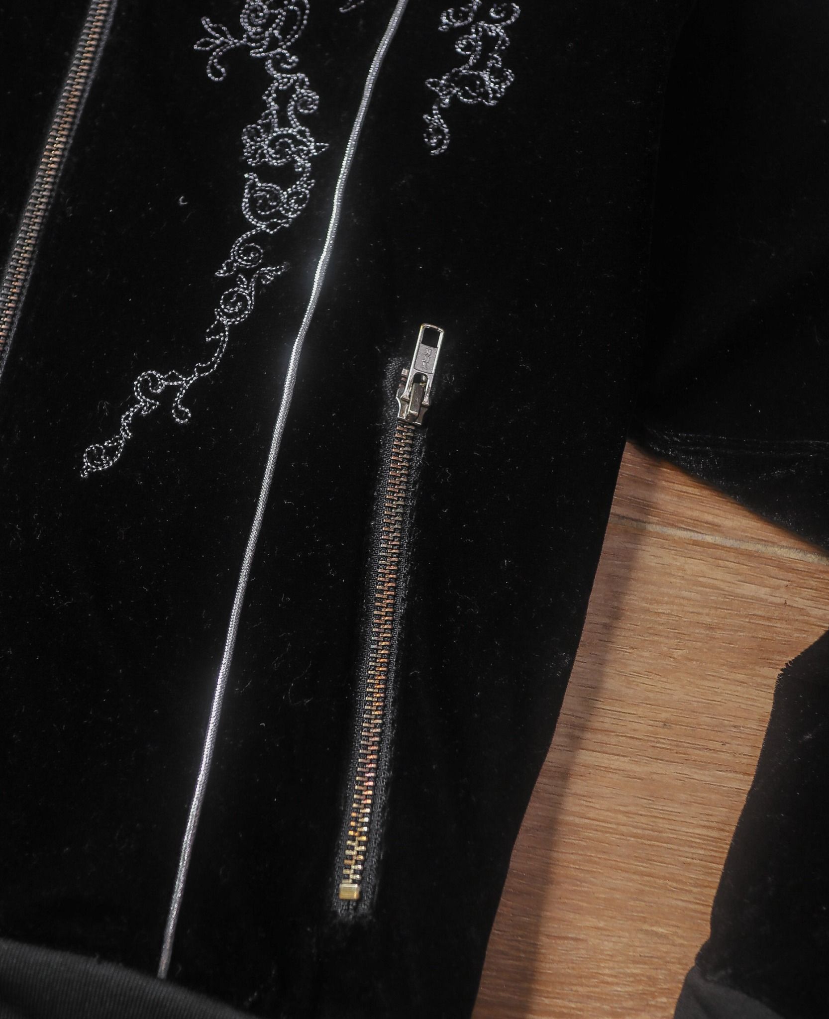 06.24.24 - VTG VELVET CROPPED TRACK JACKET - THE MURDER LICENSE