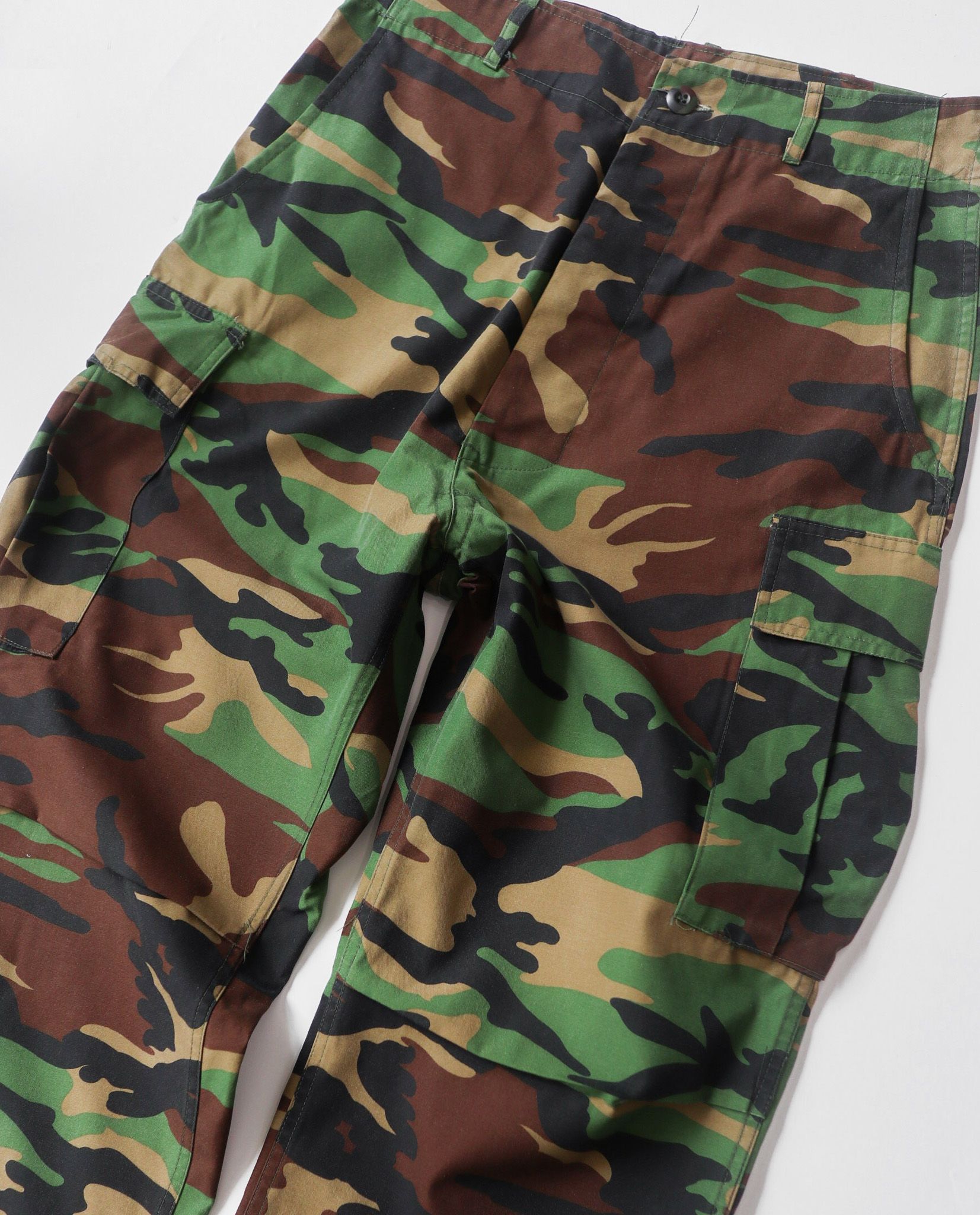 05.10.23 - VTG MILITARY CARGO PANTS - MSNO