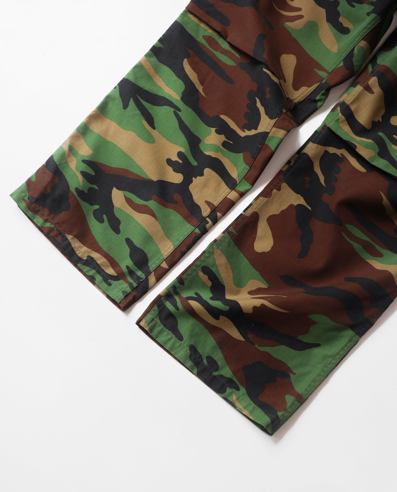 05.10.23 - VTG MILITARY CARGO PANTS - MSNO