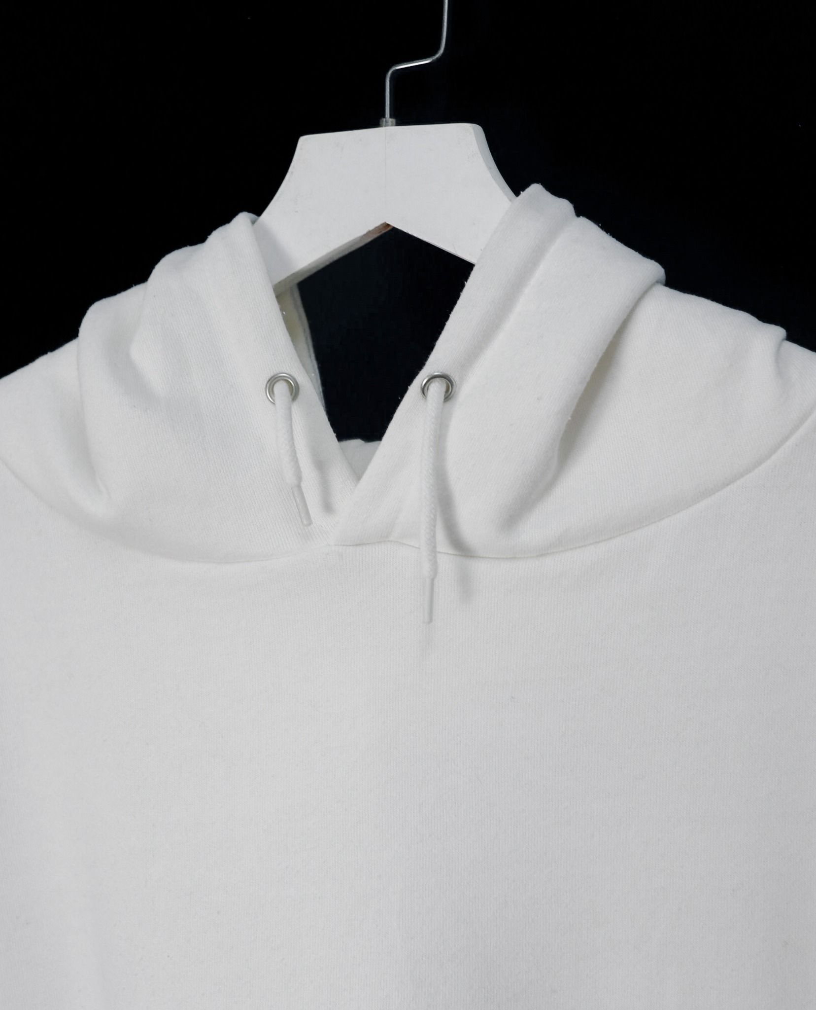 12.08.22 - VTG CROPPED PULLOVER HOODIE - NATURAL COUTURE