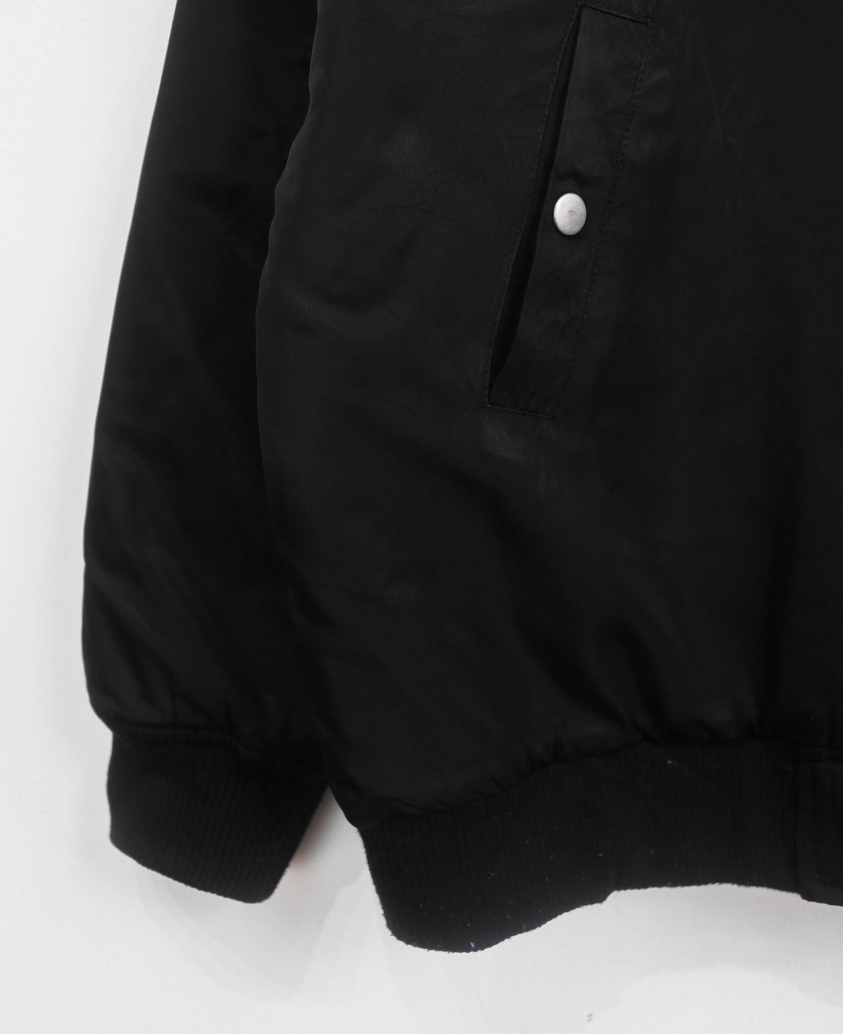 12.14.23 - VTG REVERSIBLE BOMBER JACKET