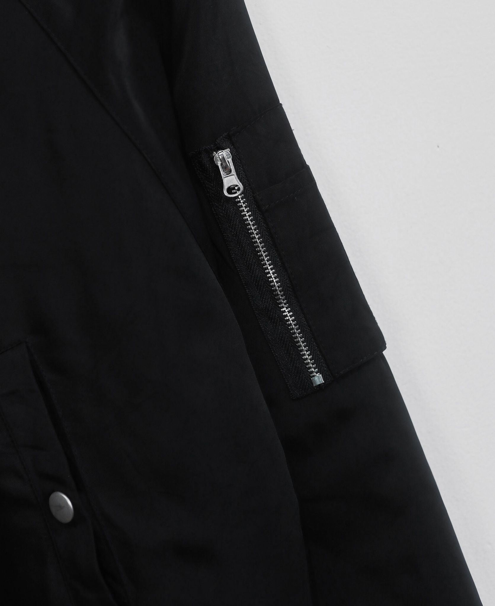 12.14.23 - VTG REVERSIBLE BOMBER JACKET