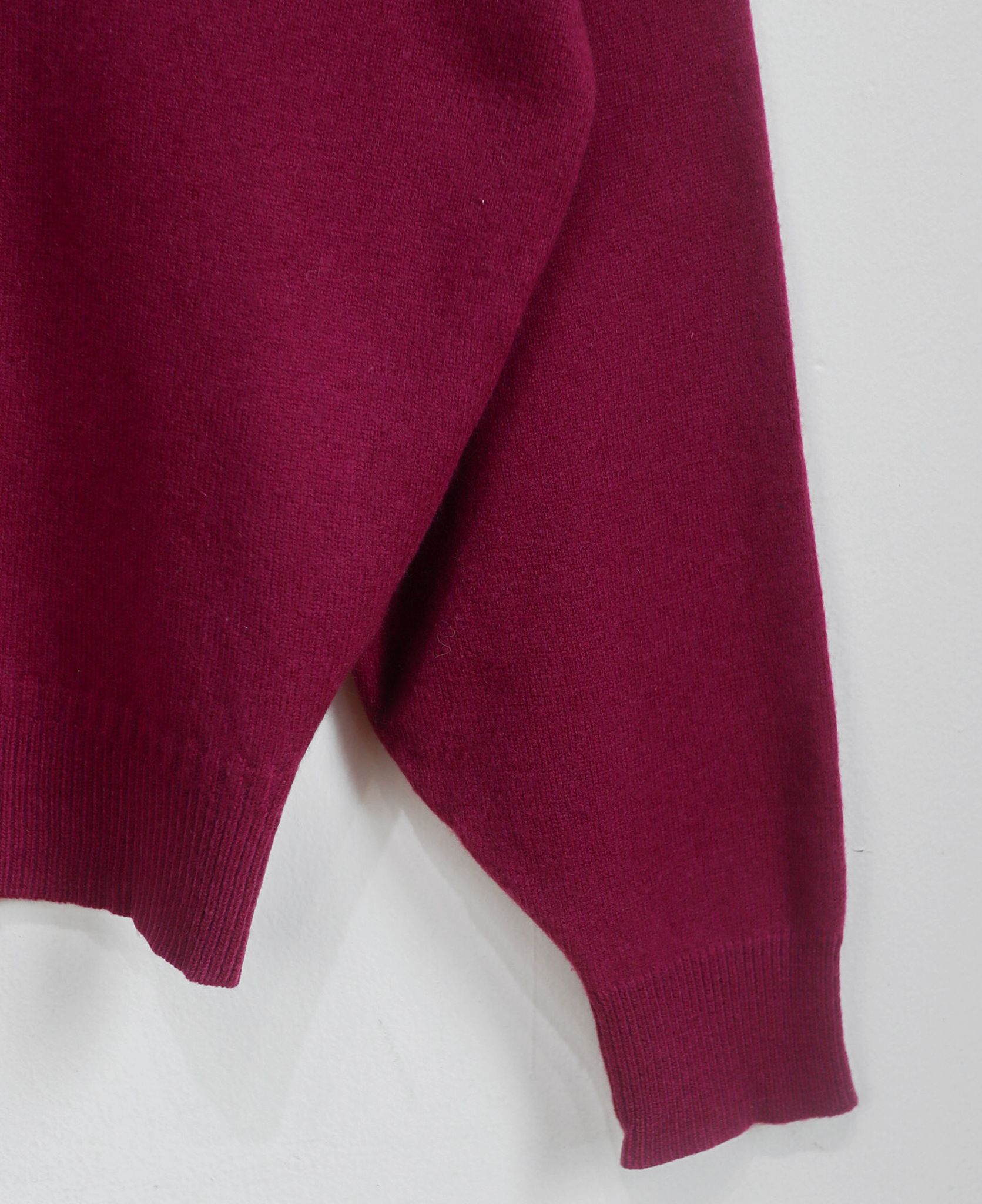 12.17.23 - VTG KNIT SWEATSHIRT - BAY HILL CLASSIC
