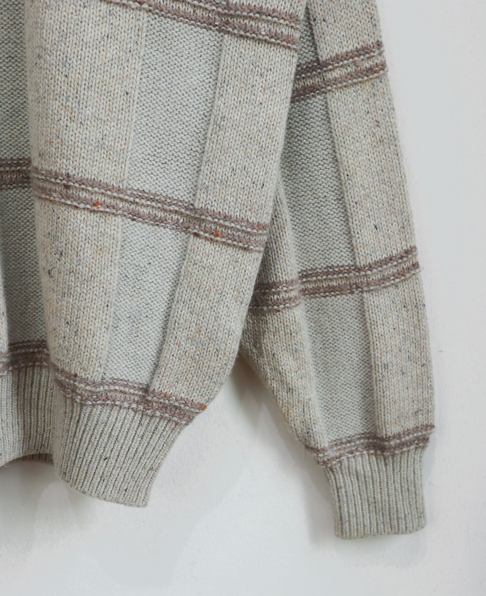 12.17.23 - VTG KNIT SWEATSHIRT - CAST ON