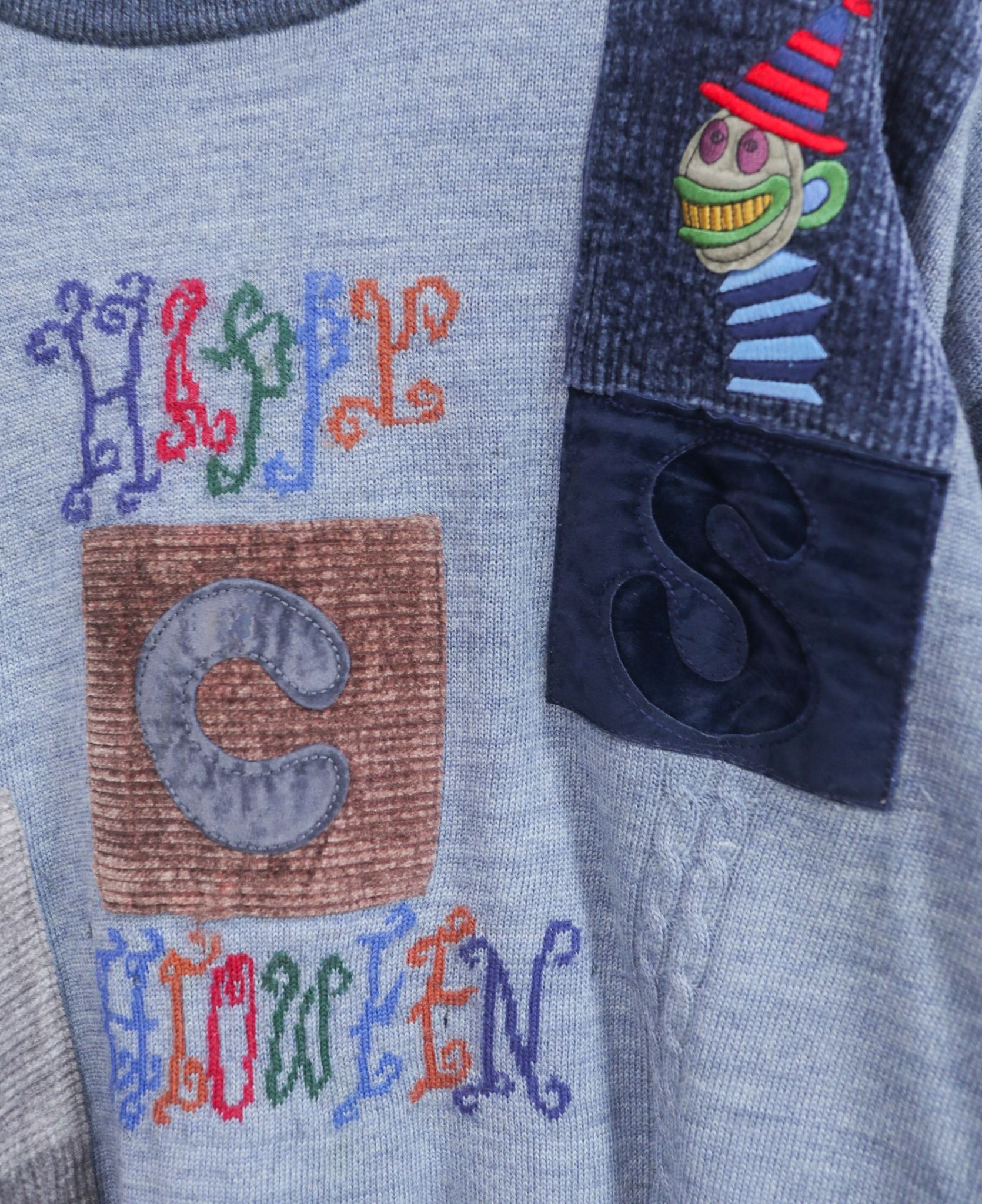 12.17.23 - VTG KNIT SWEATSHIRT - N.CENTRO