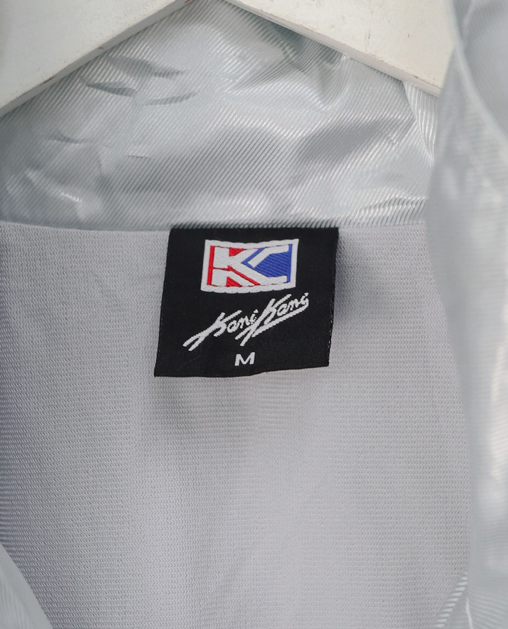07.04.23 - VTG WINDBREAKER JACKET - KANI KANI