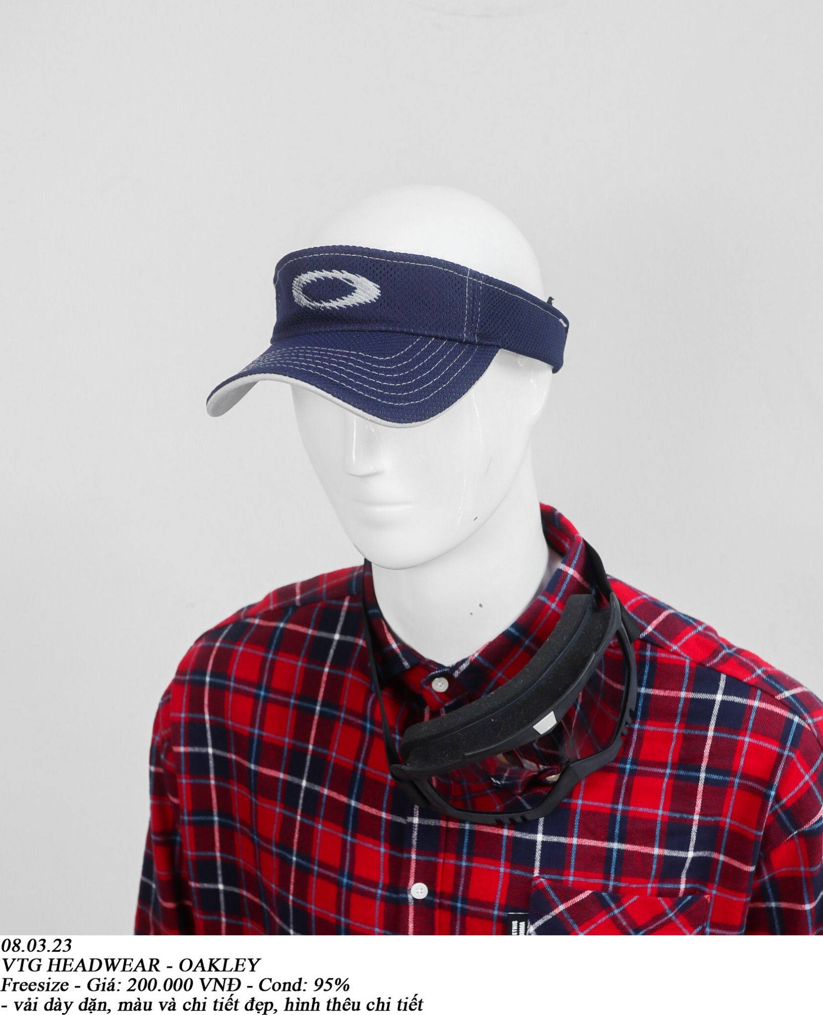08.03.23 - VTG HEADWEAR - OAKLEY
