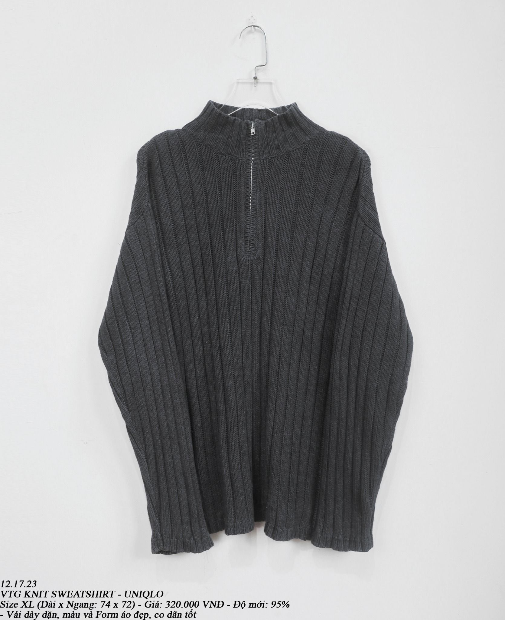 12.17.23 - VTG KNIT SWEATSHIRT - UNIQLO