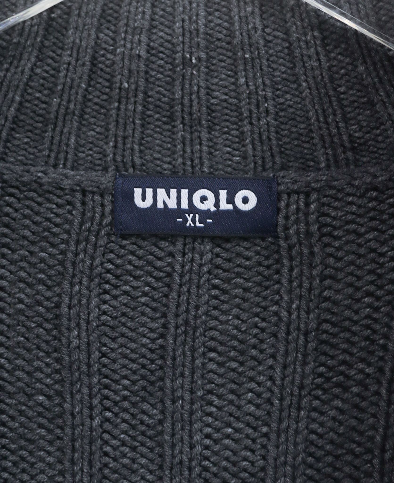 12.17.23 - VTG KNIT SWEATSHIRT - UNIQLO