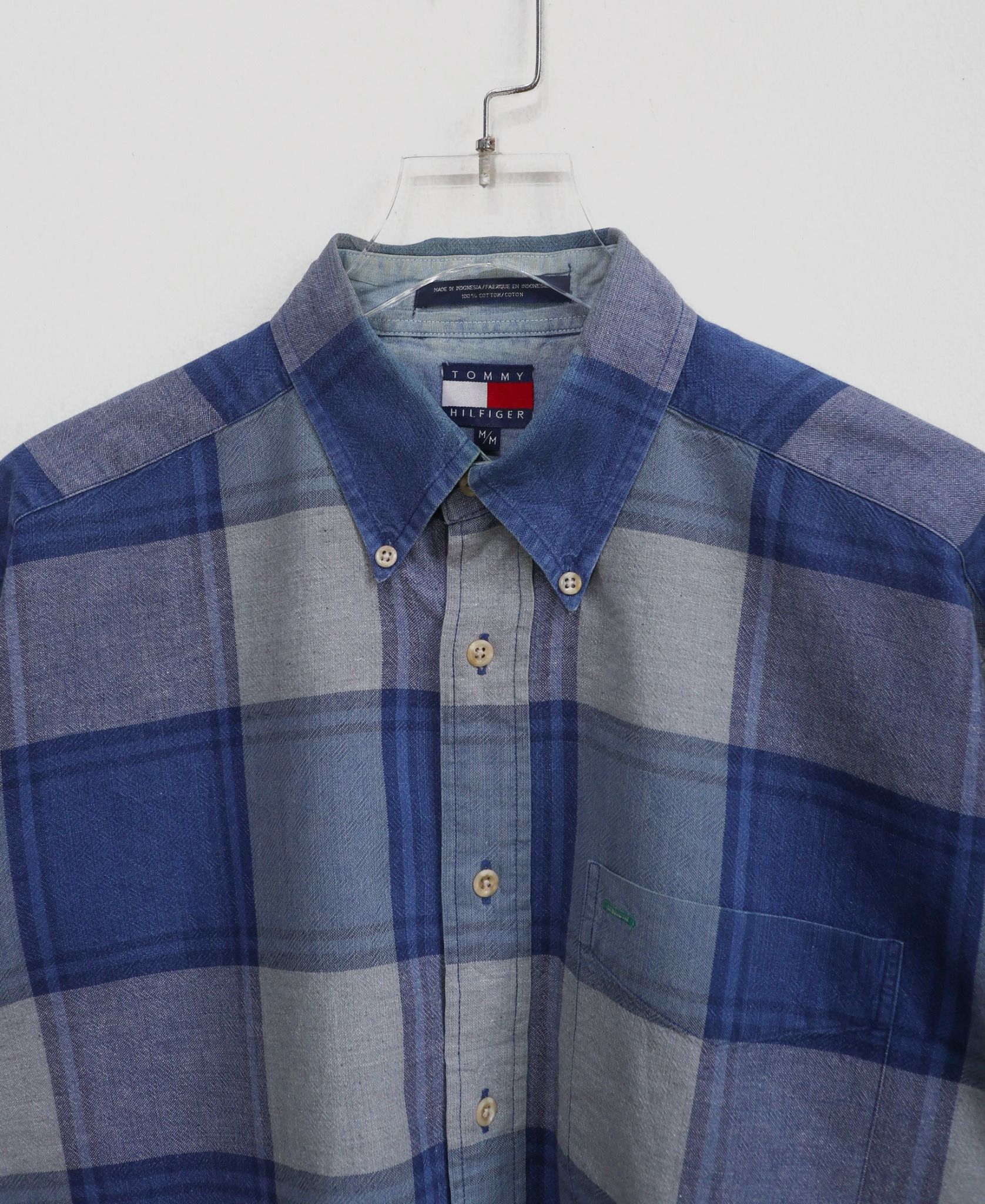 10.30.23 - VTG OVERSIZED BUTTON UP TWILL SHIRT - TOMMY HILFIGER