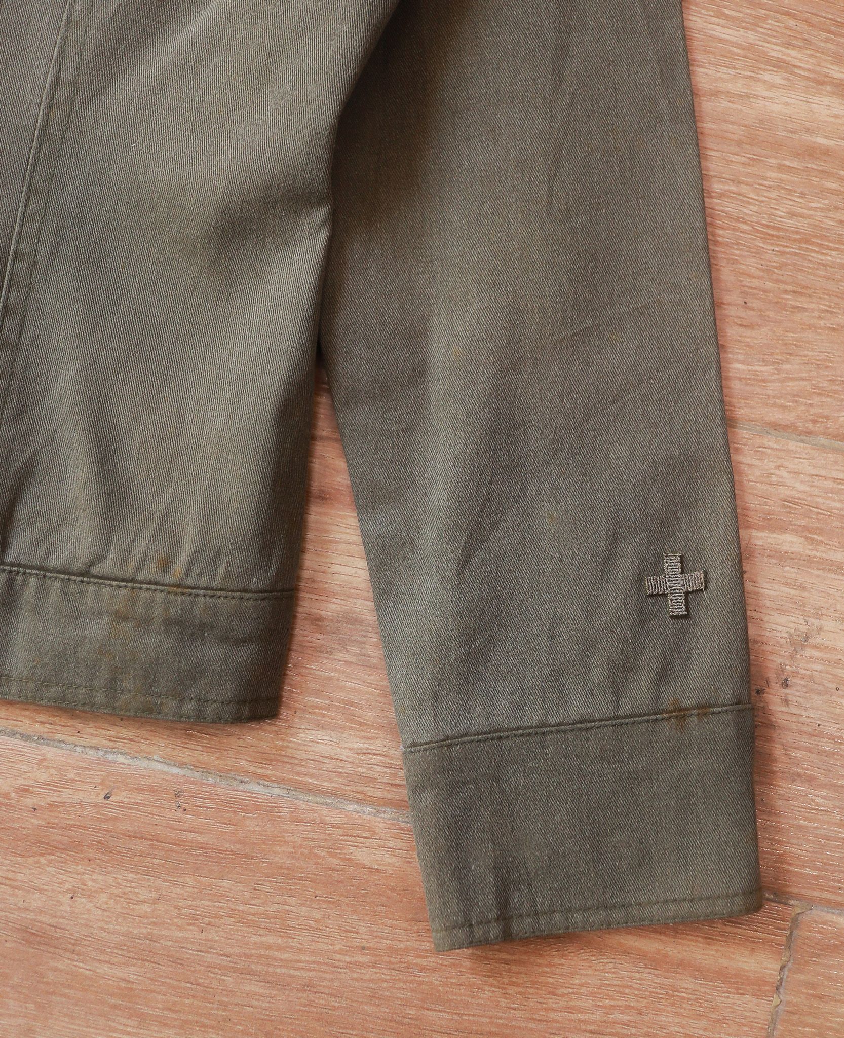 07.06.24 - VTG CROPPED DENIM JACKET - CASTELBAJAC HEROES