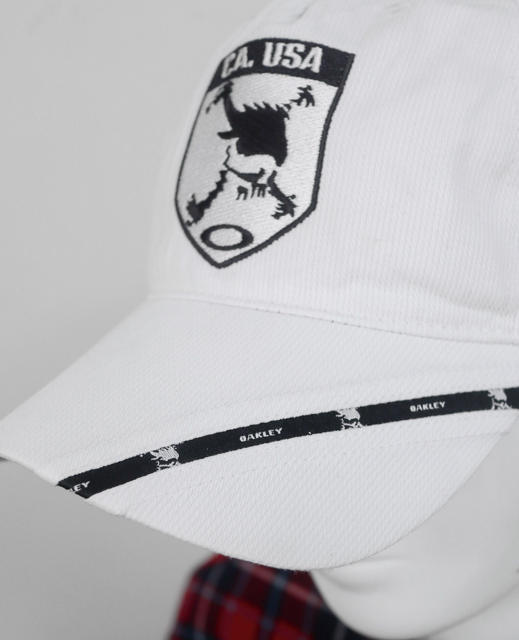 08.05.23 - VTG HEADWEAR - OAKLEY