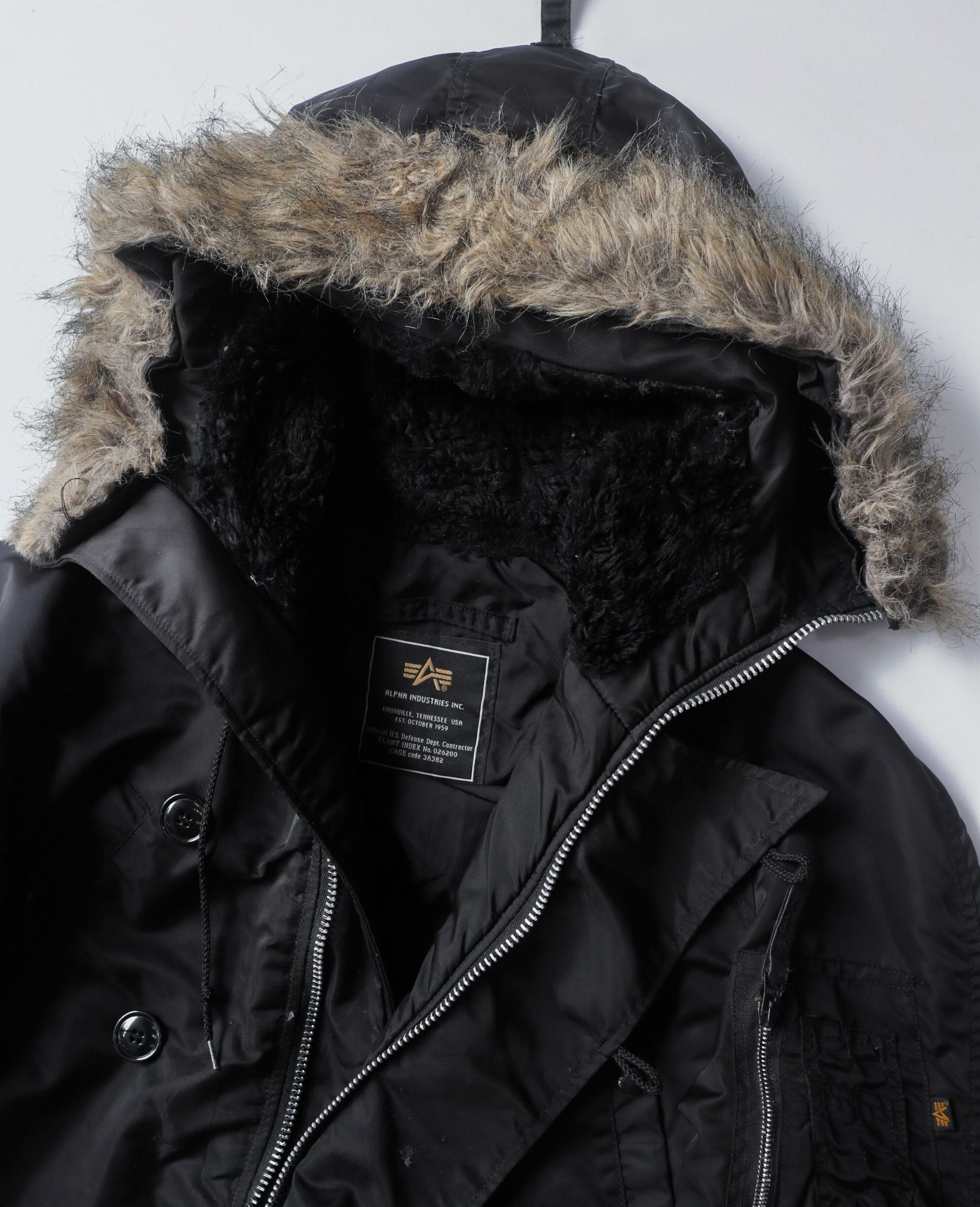 01.15.24 - VTG LONGLINE PARKA EXTREME COLD JACKET - ALPHA INDUSTRIES 90s