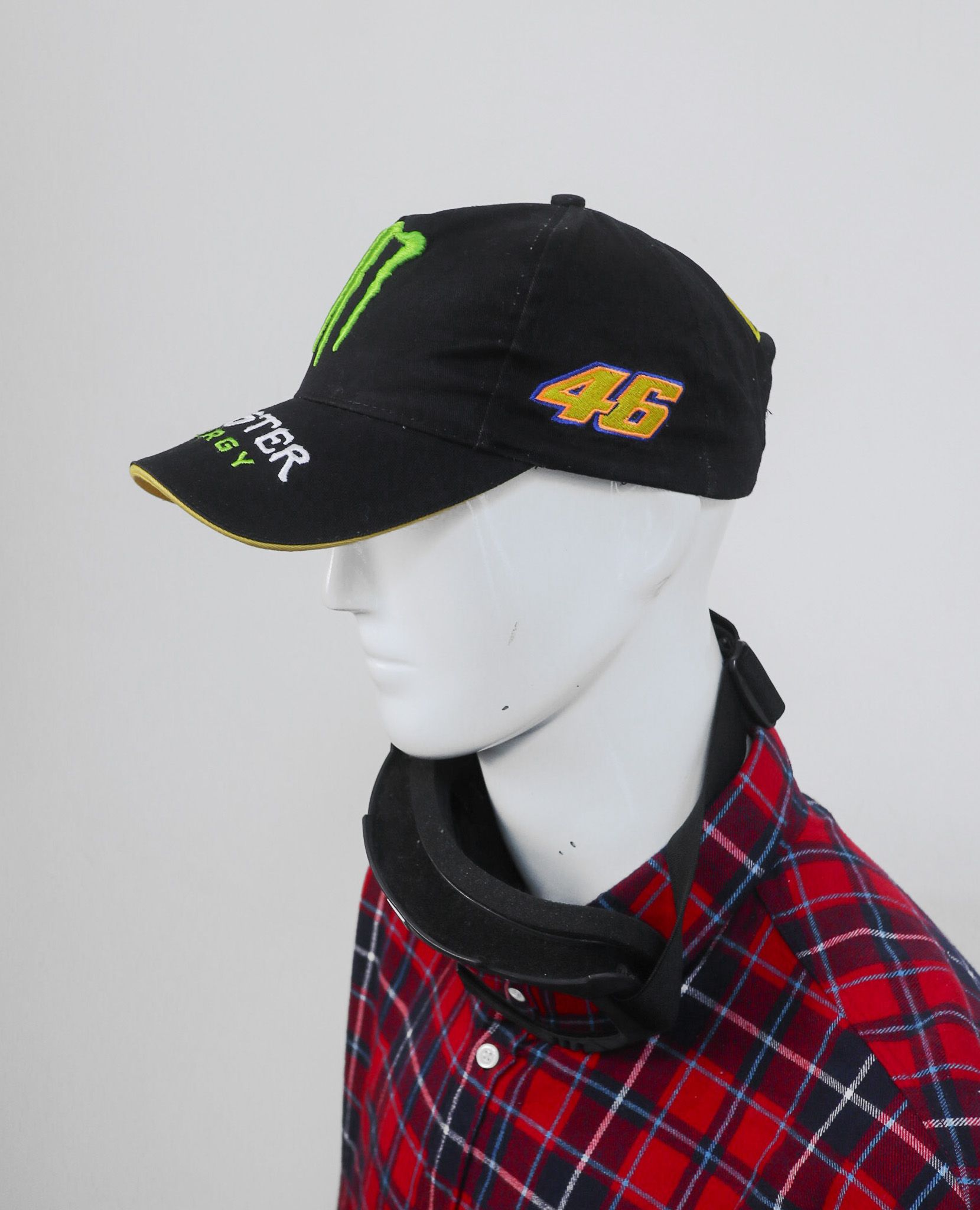 08.06.23 - VTG HEADWEAR - VR 46 MONSTER ENERGY