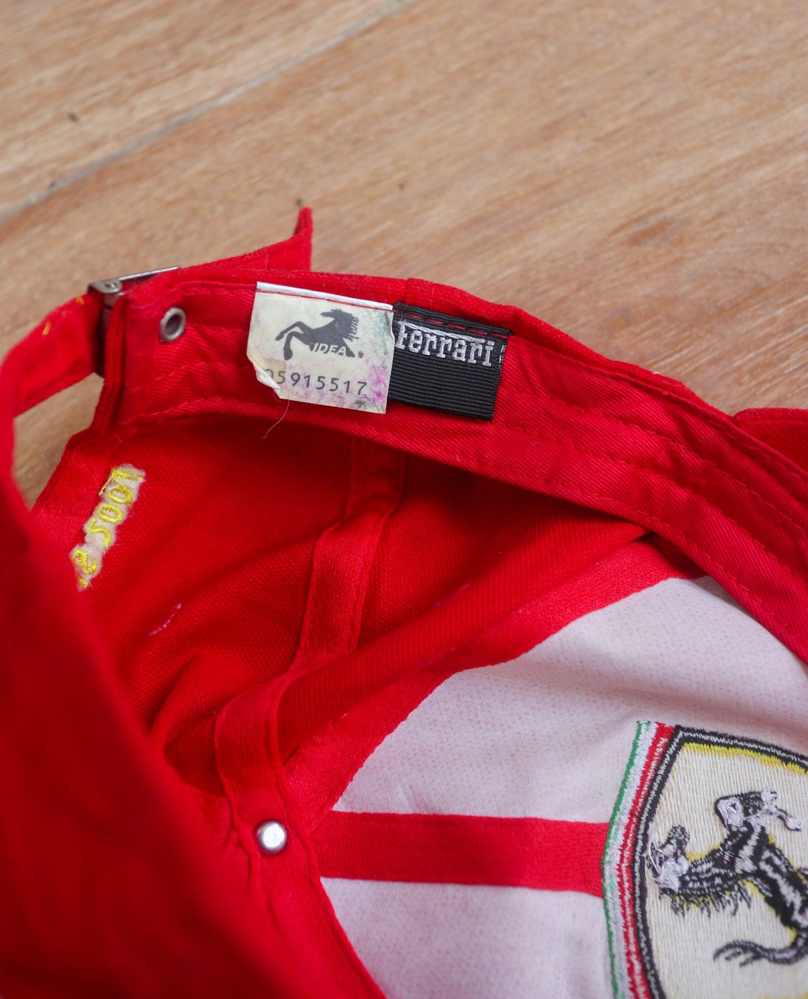 08.06.23 - VTG HEADWEAR - FERRARI 2001