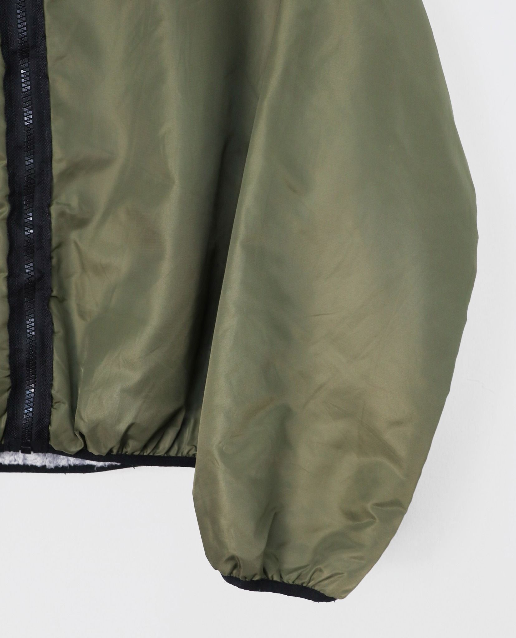 12.11.22 - VTG CROPPED REVERSIBLE SHERPA JACKET - TITIVATE