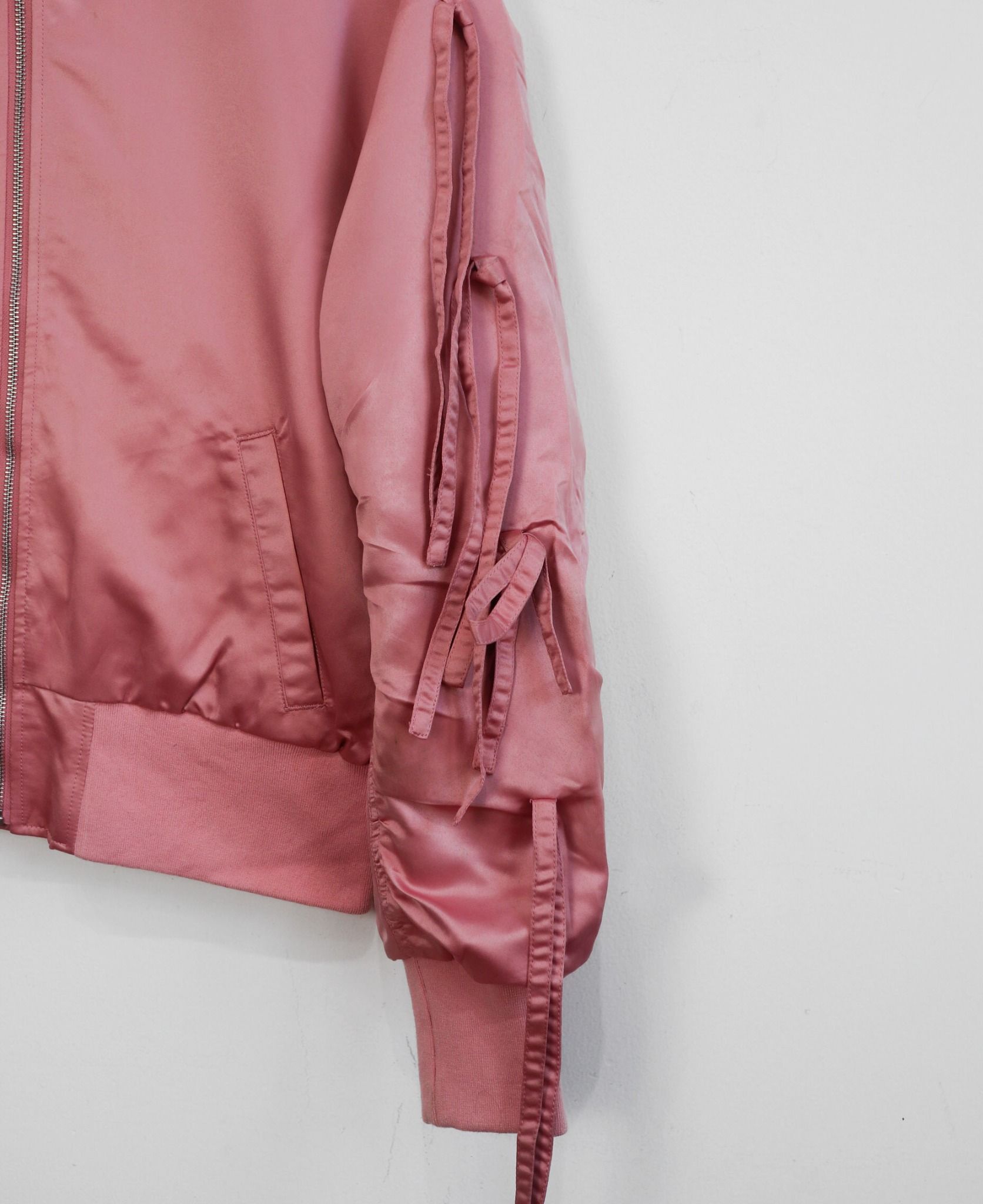 12.24.23 - VTG CROPPED SATIN BOMBER JACKET - JUNIORSWEET