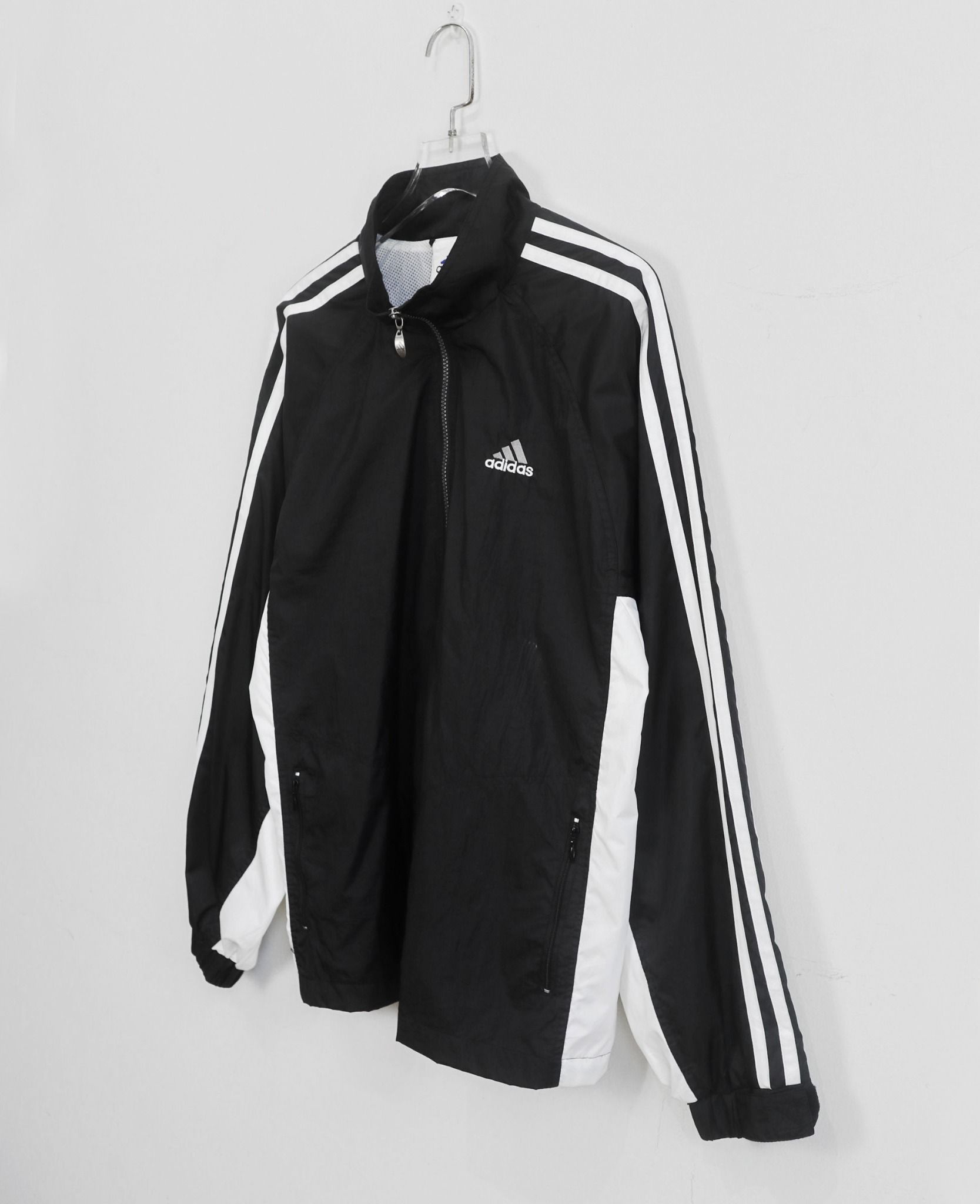 12.24.23 - VTG WINDBREAKER JACKET - ADIDAS