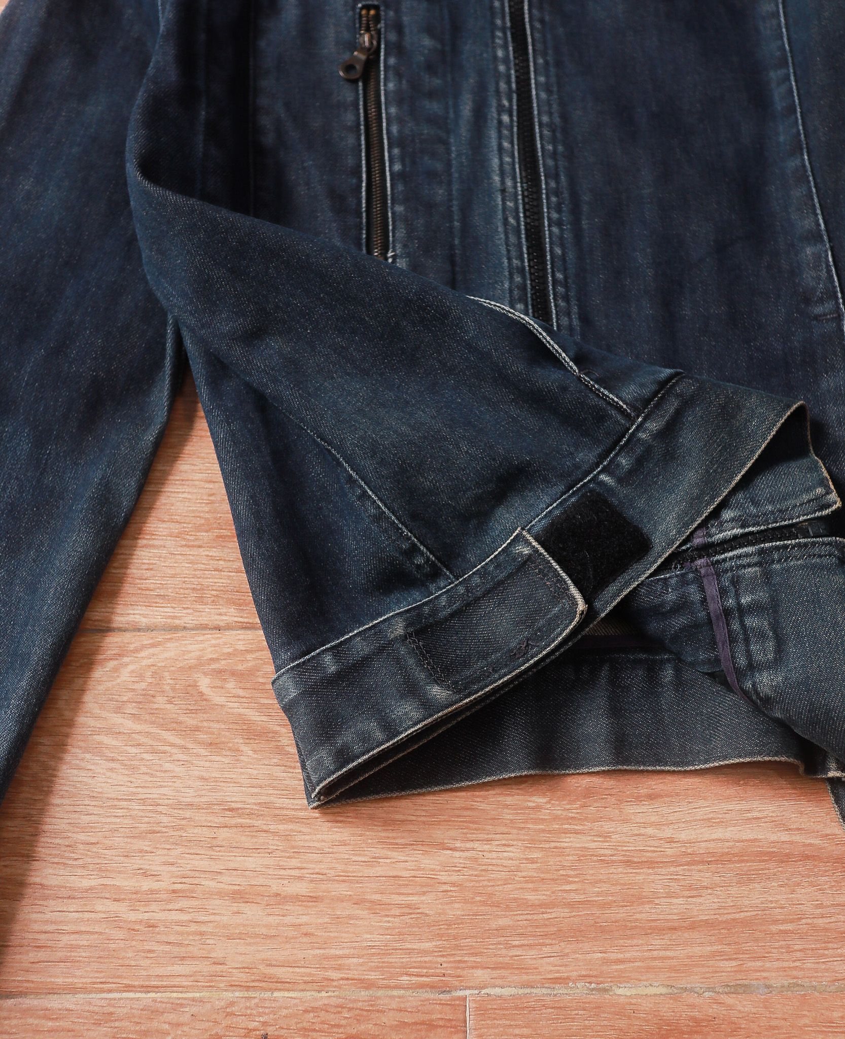 07.15.24 - VTG CROPPED DENIM JACKET - SISLEY