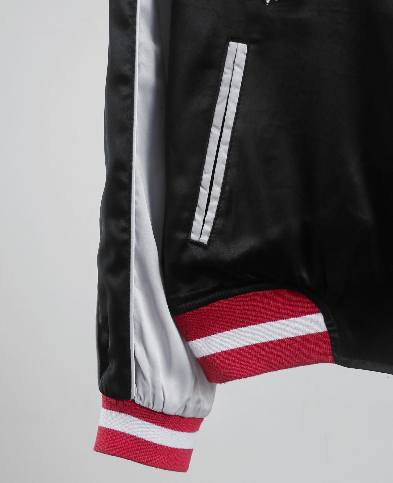12.26.23 - VTG CROPPED REVERSIBLE SUKAJAN JACKET - BBWM